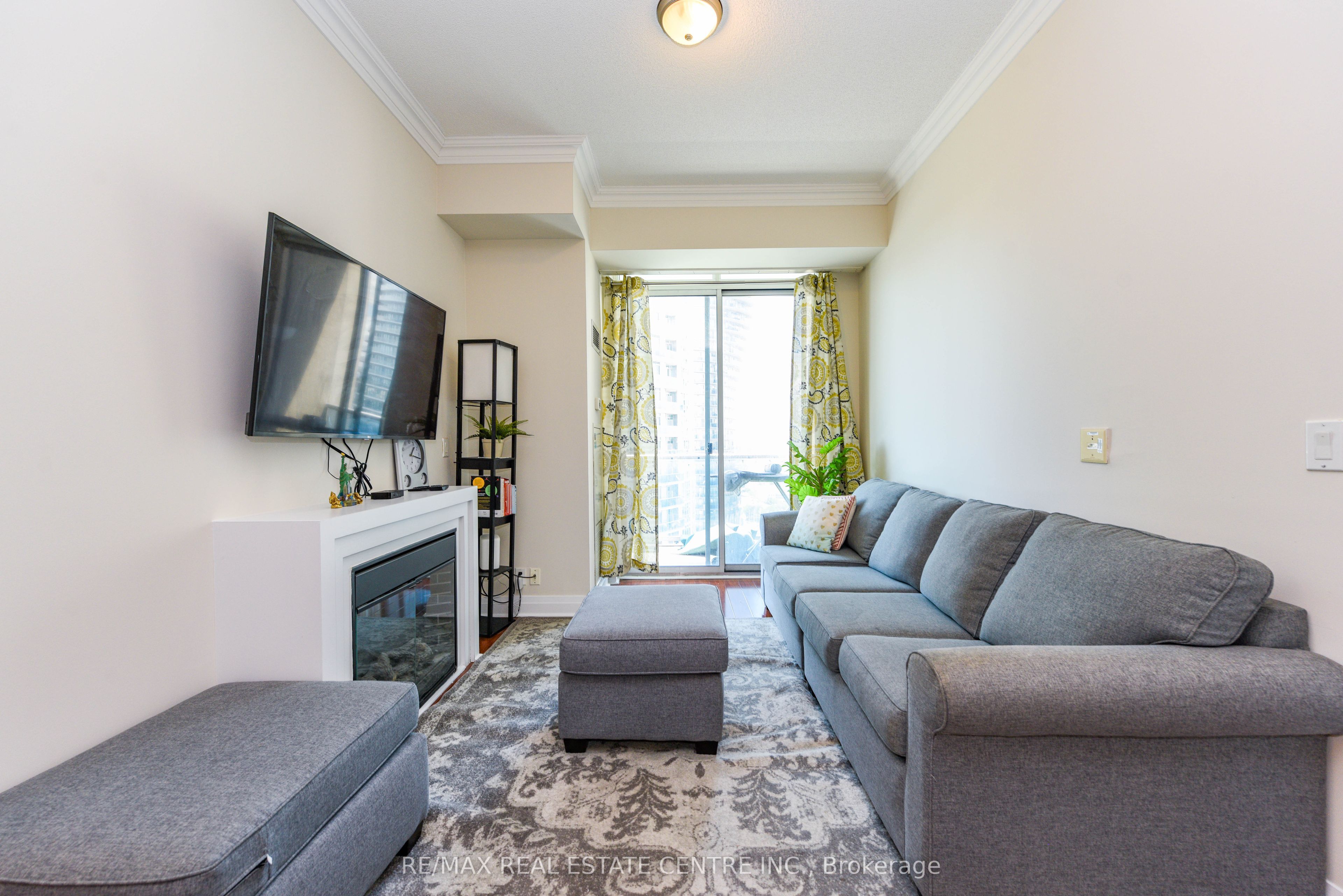 90 Absolute Avenue 2605 Property Photo 11