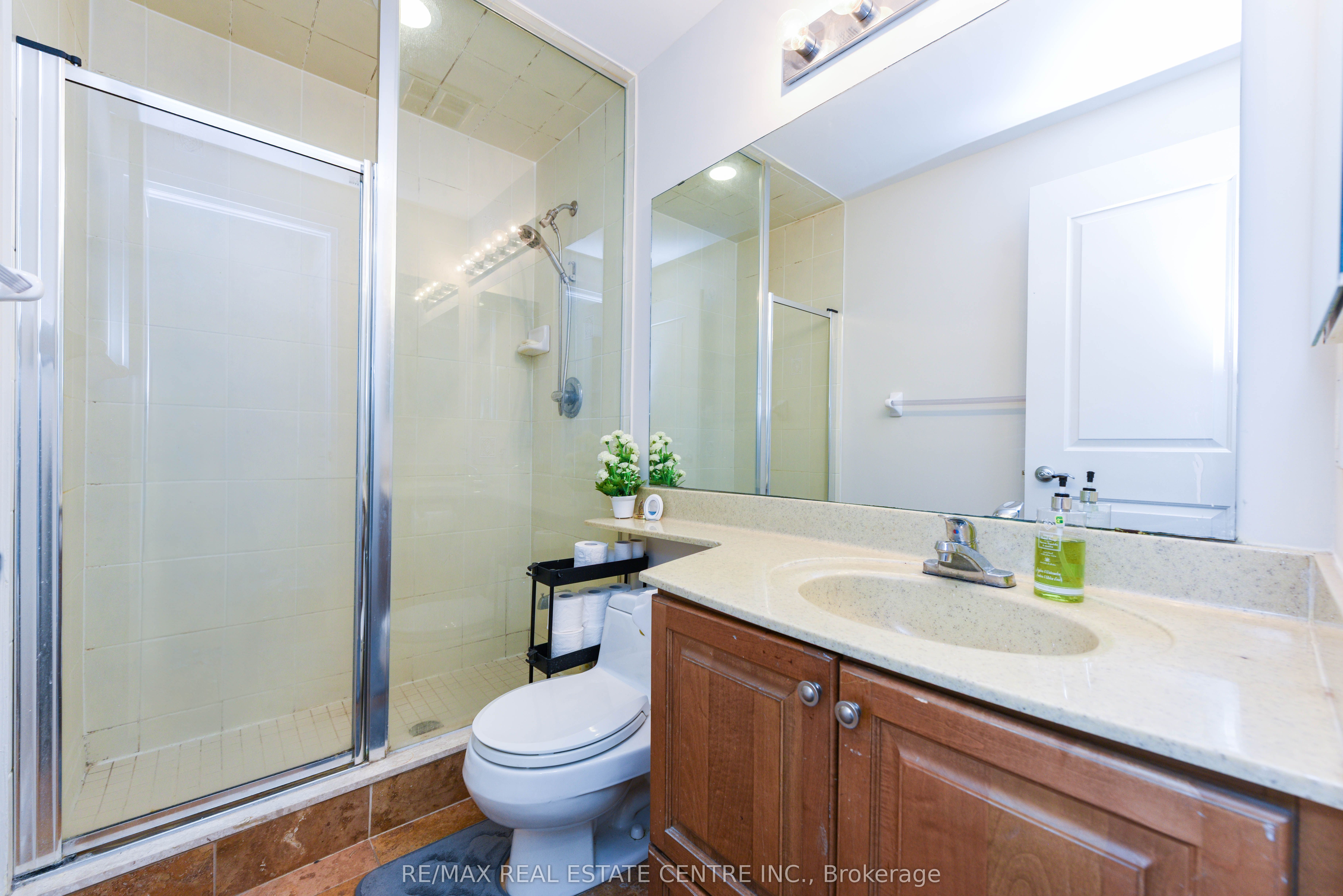90 Absolute Avenue 2605 Property Photo 15