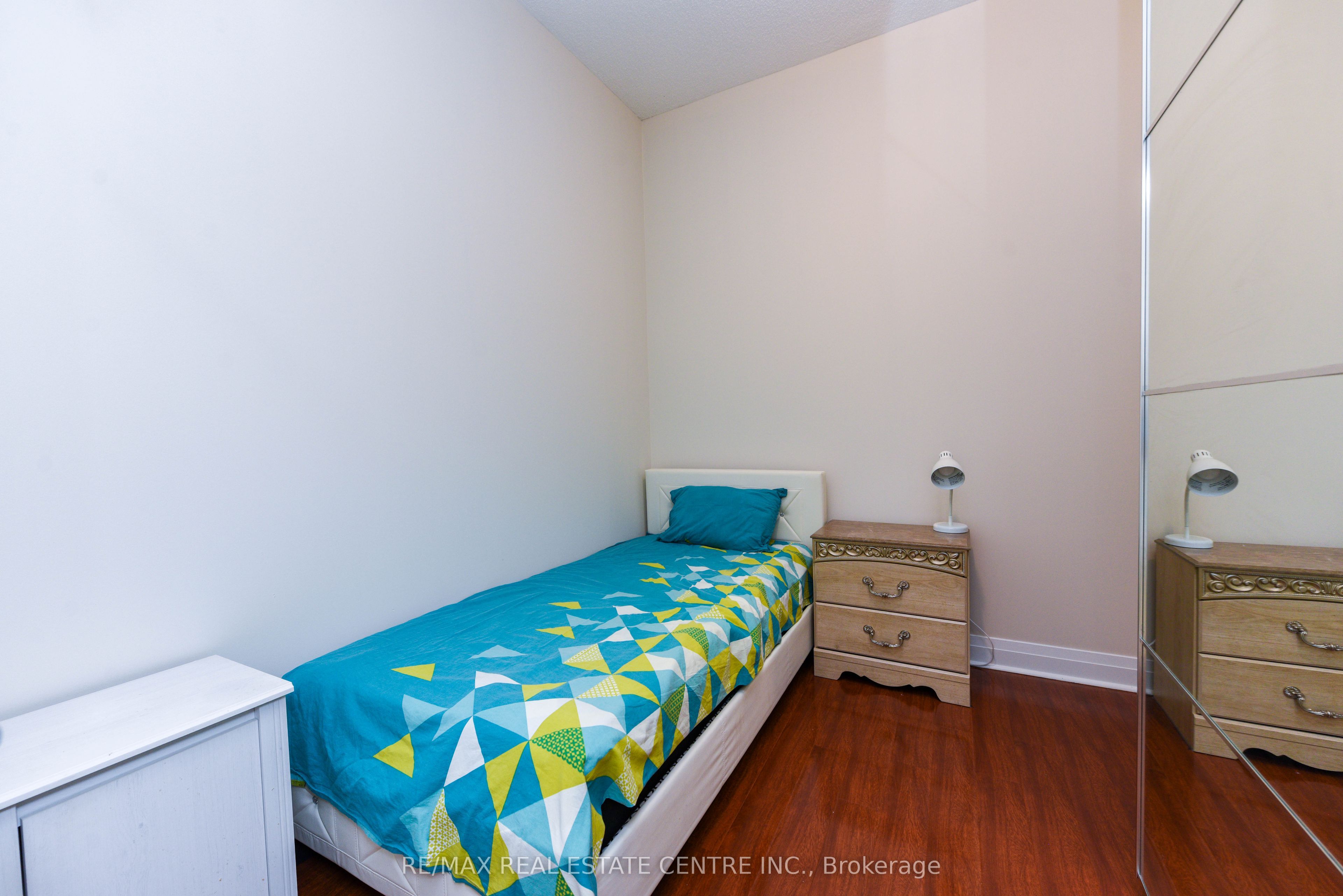 90 Absolute Avenue 2605 Property Photo 19