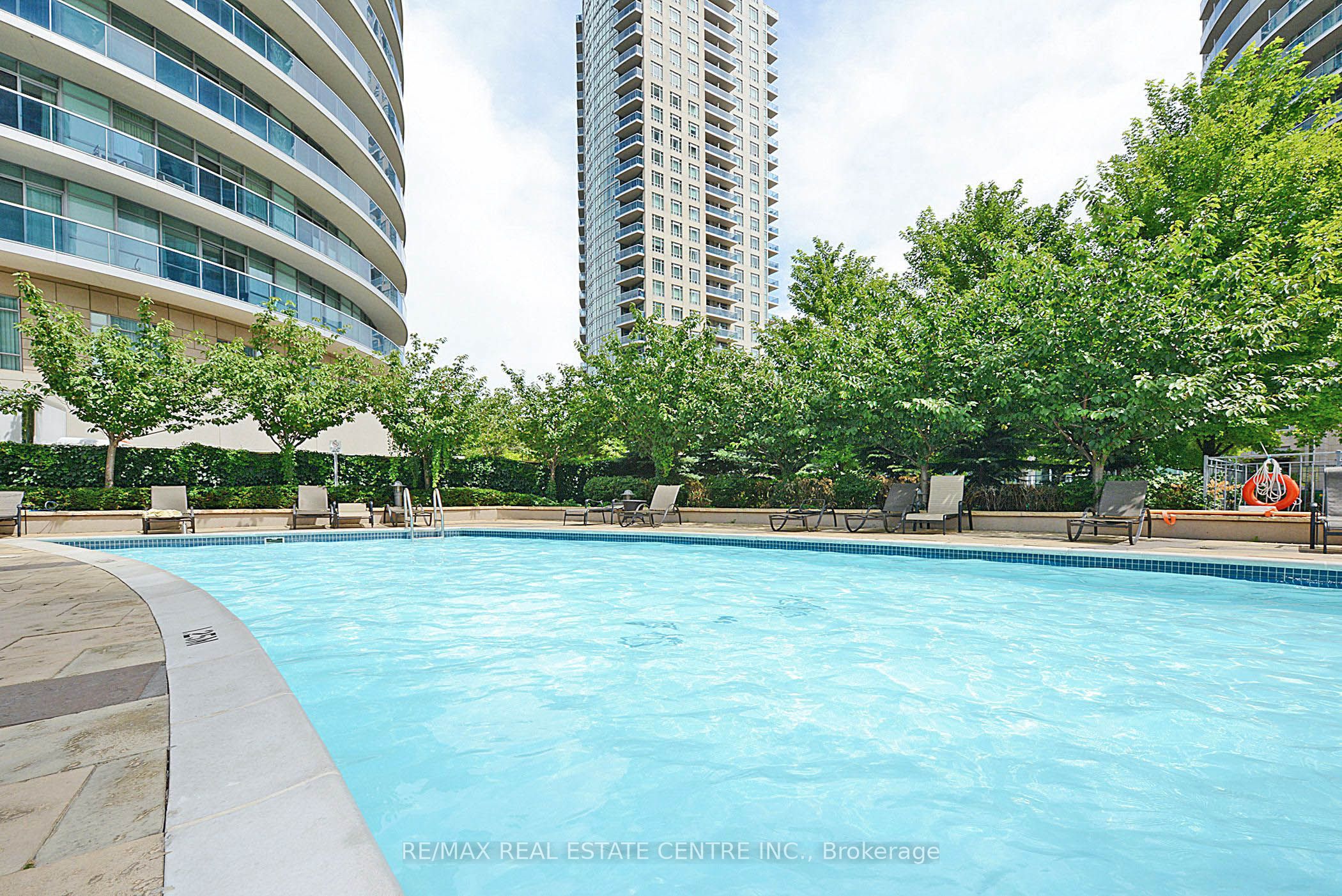 90 Absolute Avenue 2605 Property Photo 29