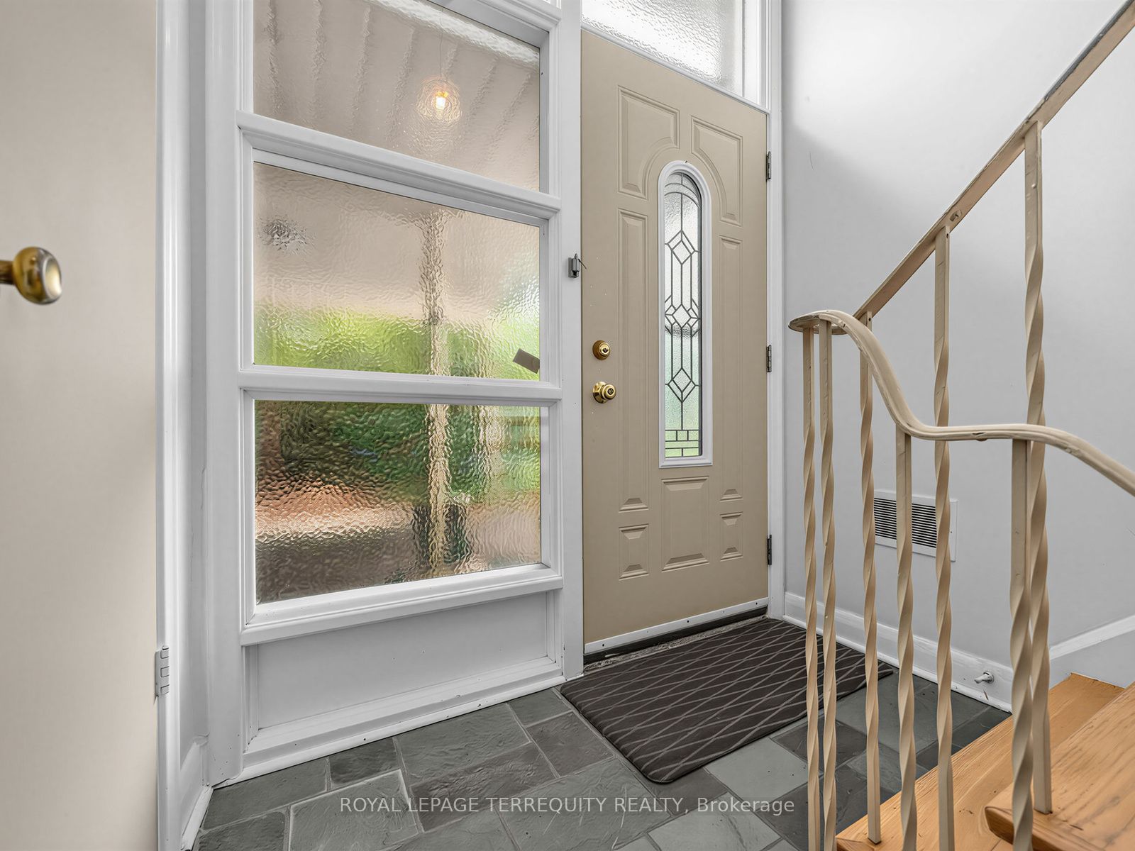 359 Renforth Drive Property Photo 5