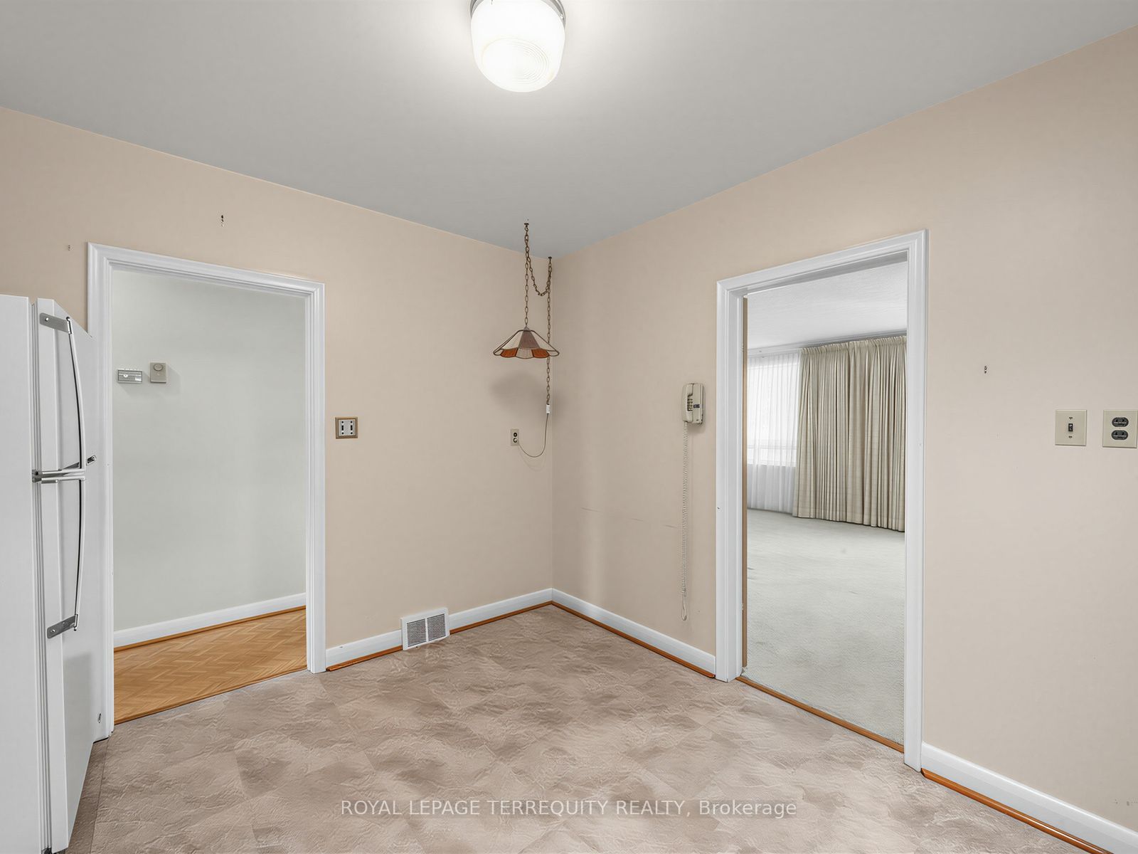 359 Renforth Drive Property Photo 13
