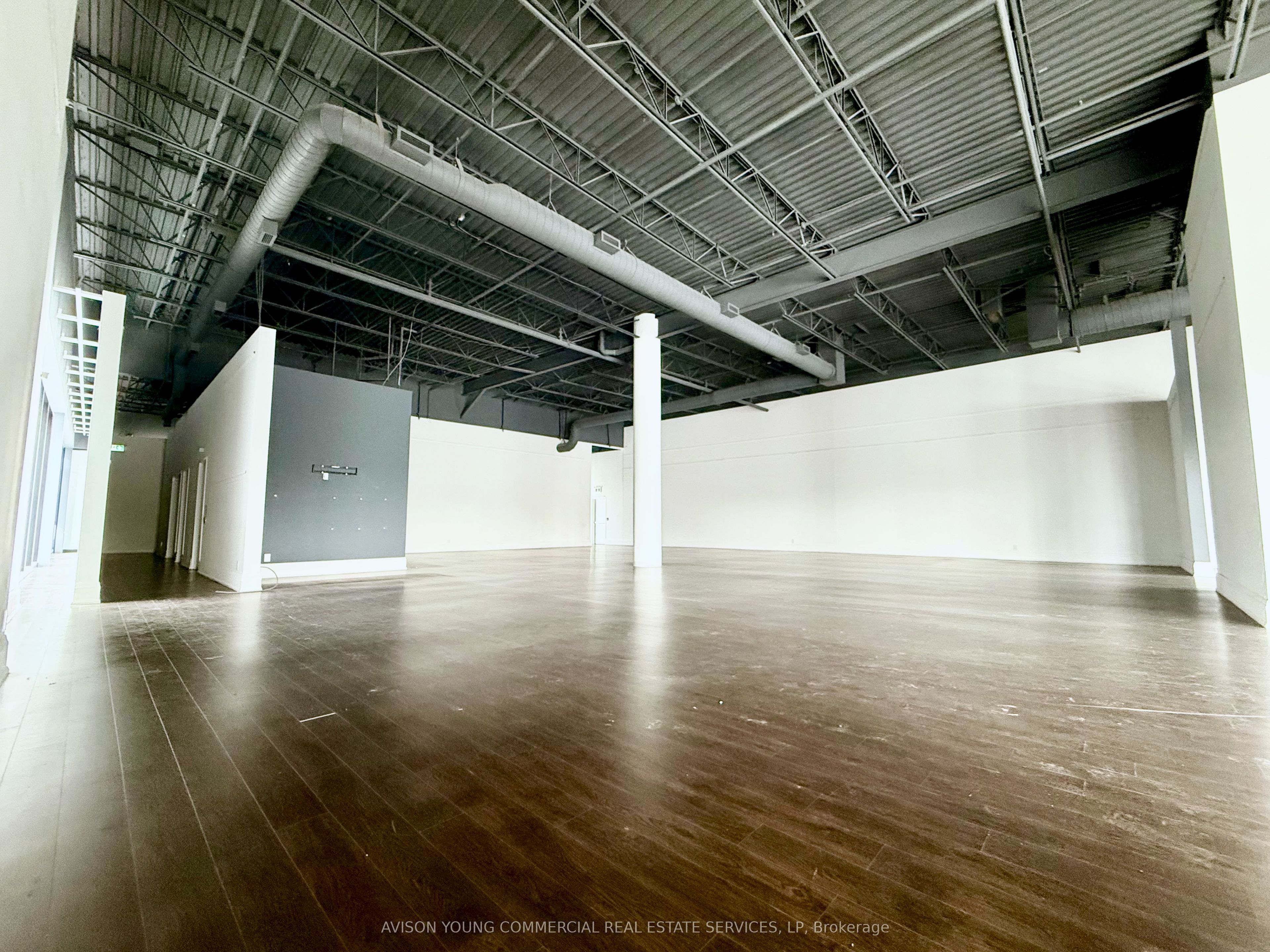1330 Castlefield Avenue C2 Property Photo 4