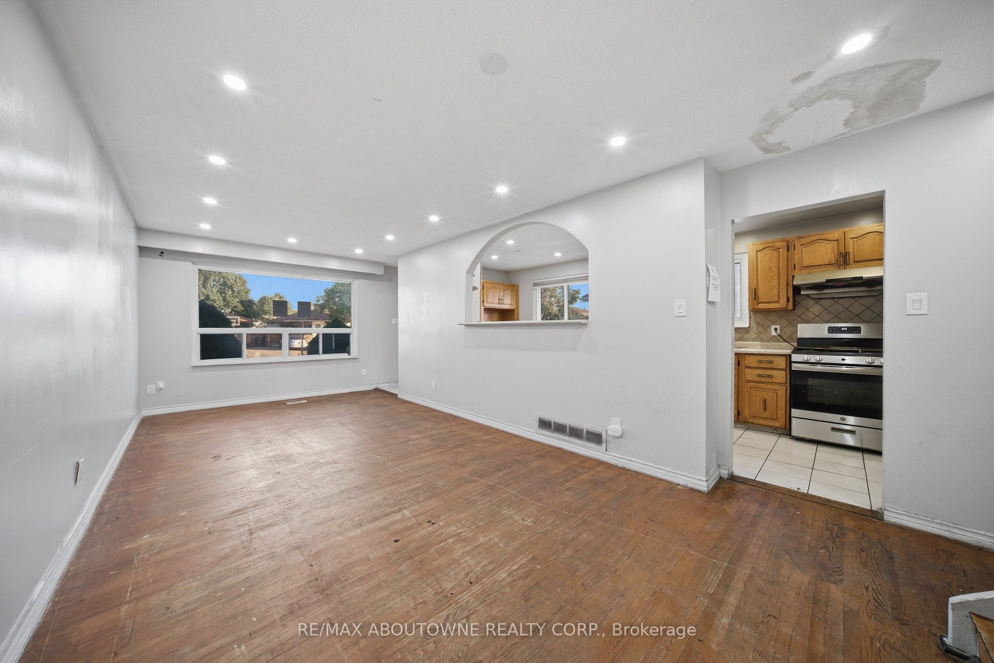 34 Seaborn Road Property Photo 4