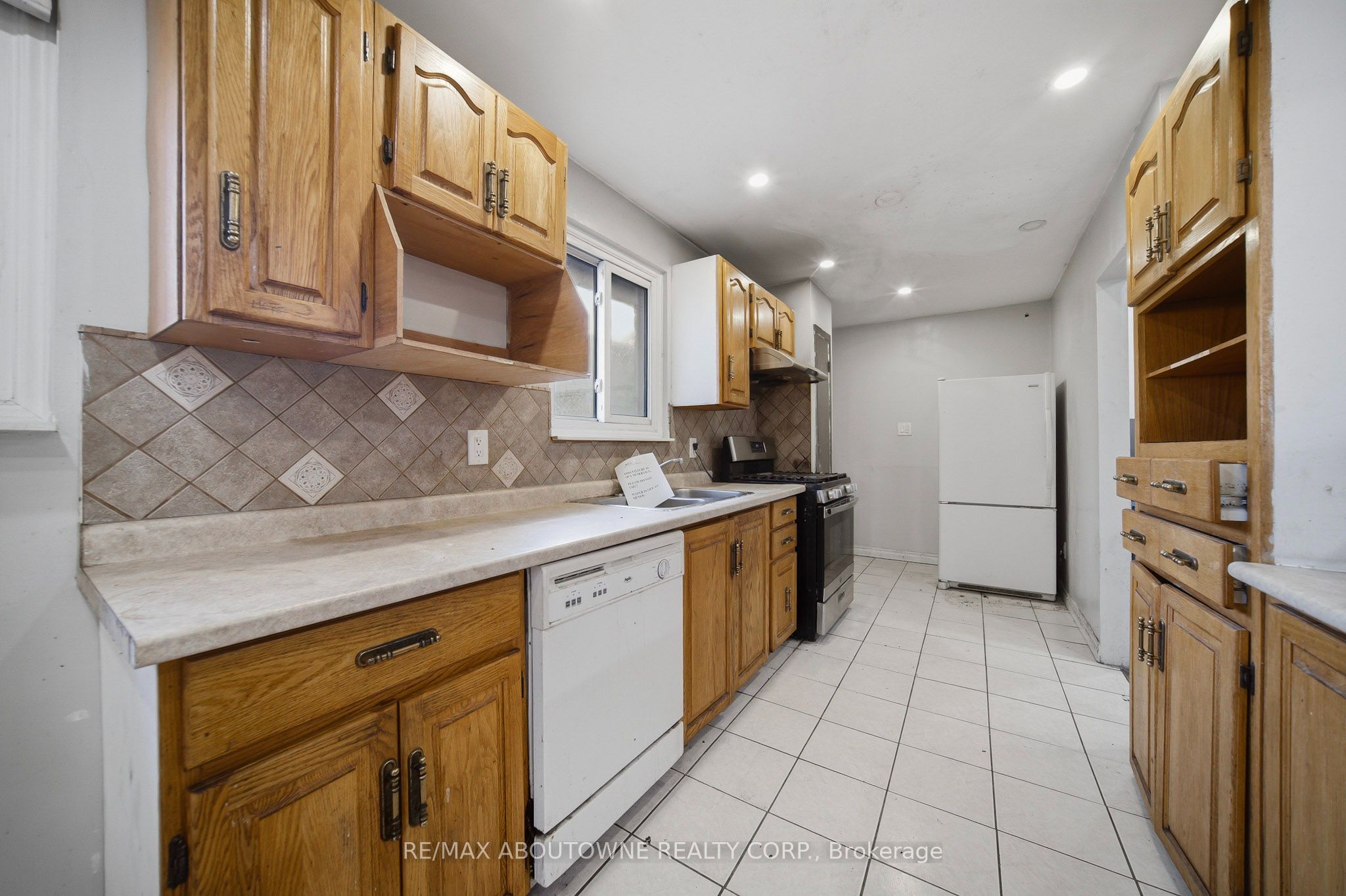 34 Seaborn Road Property Photo 7