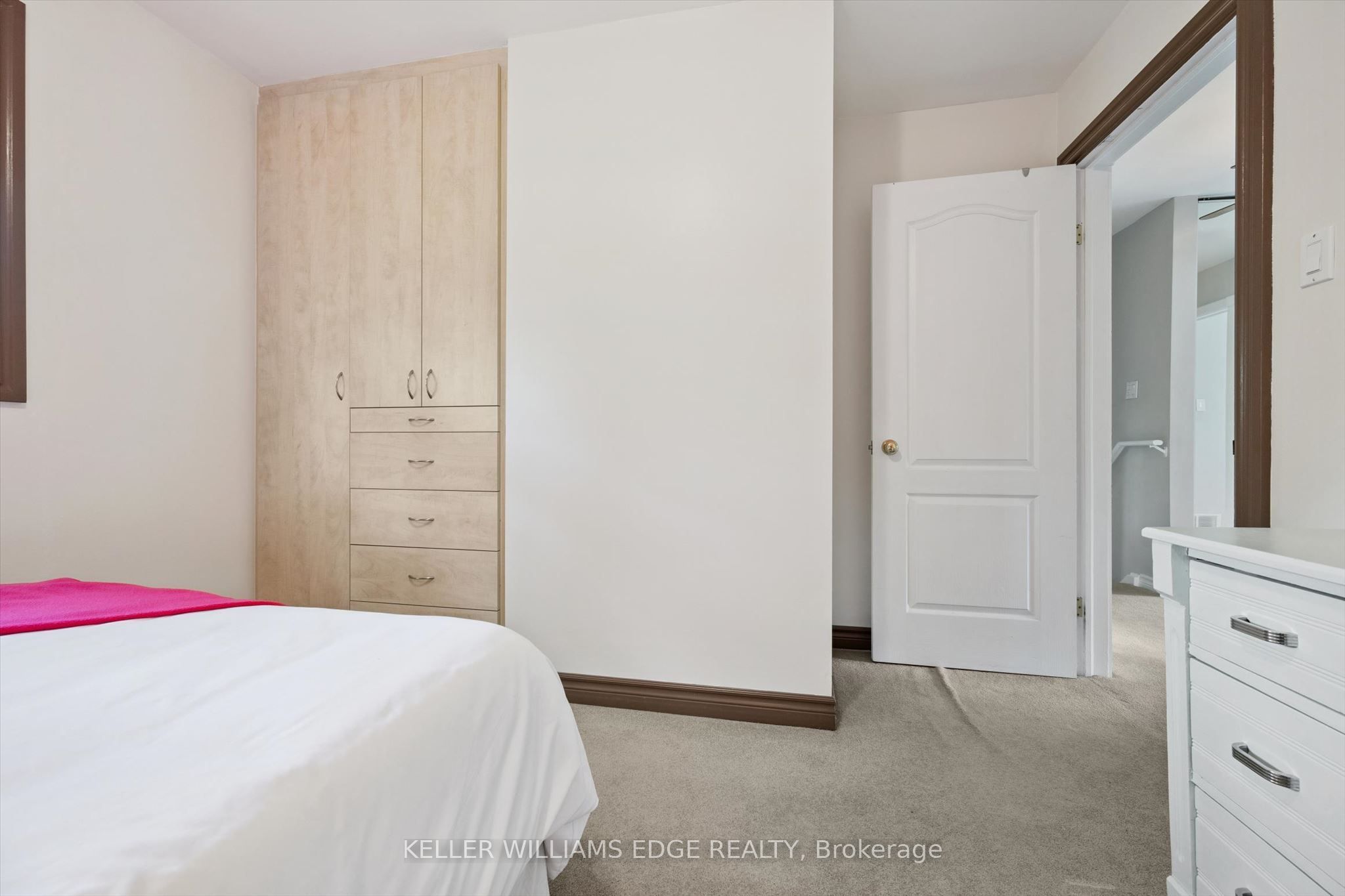495 Tipperton Crescent Property Photo 28