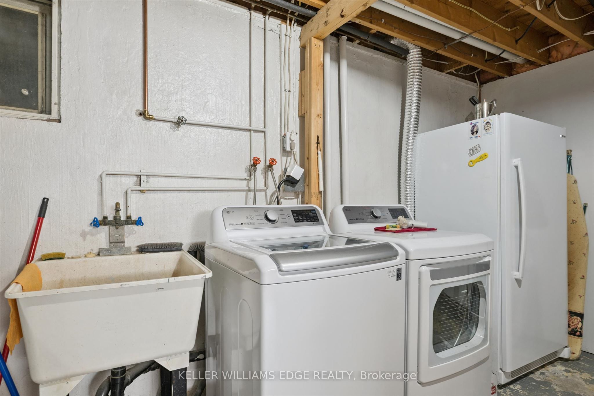 495 Tipperton Crescent Property Photo 33
