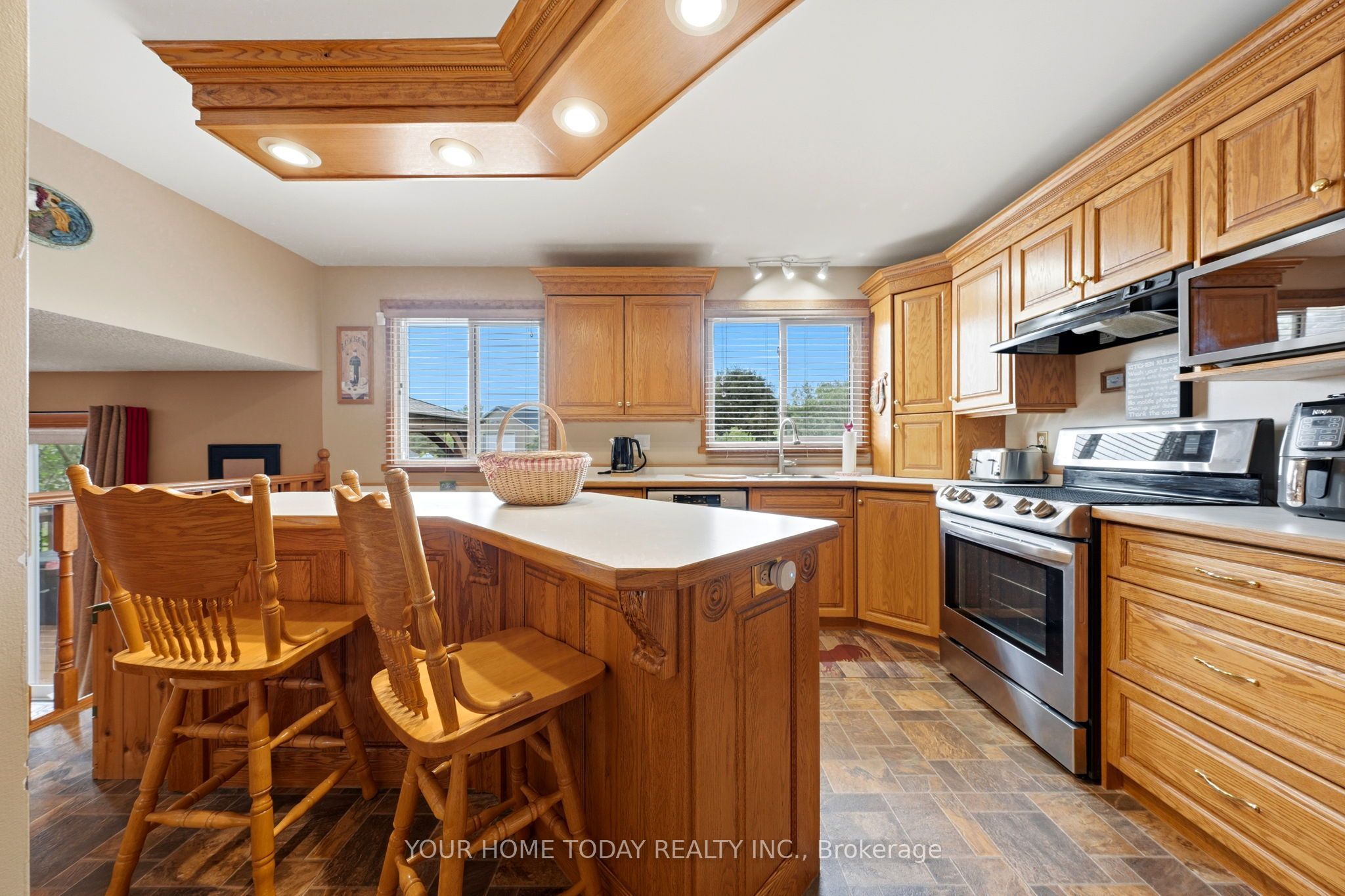12950 Silvercreek Drive Property Photo 17