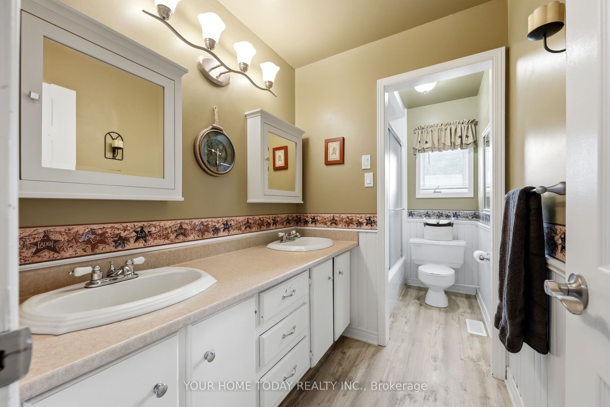 12950 Silvercreek Drive Property Photo 31