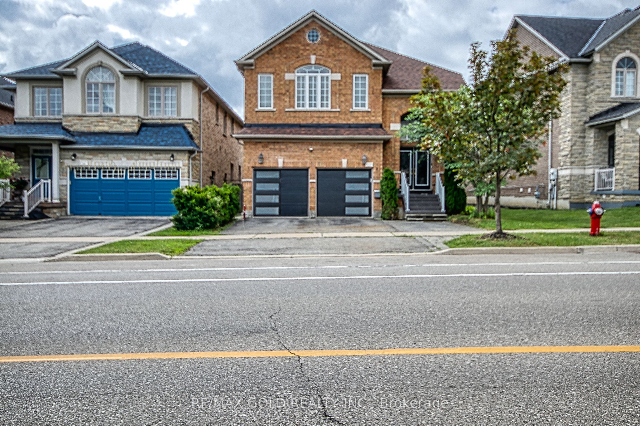 3428 Erin Centre Boulevard Property Photo 2