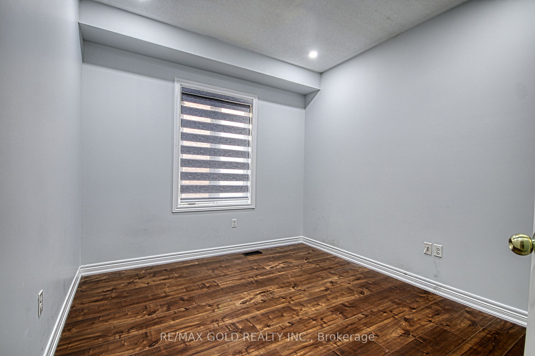 3428 Erin Centre Boulevard Property Photo 13