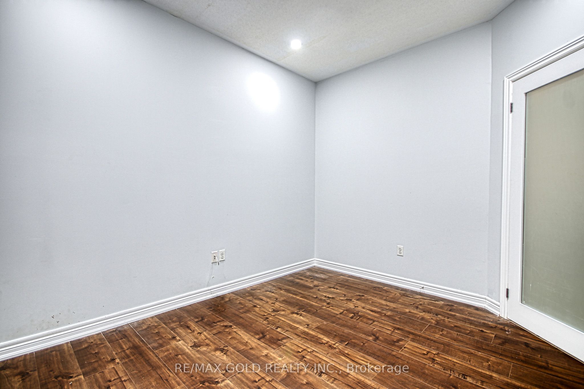 3428 Erin Centre Boulevard Property Photo 14