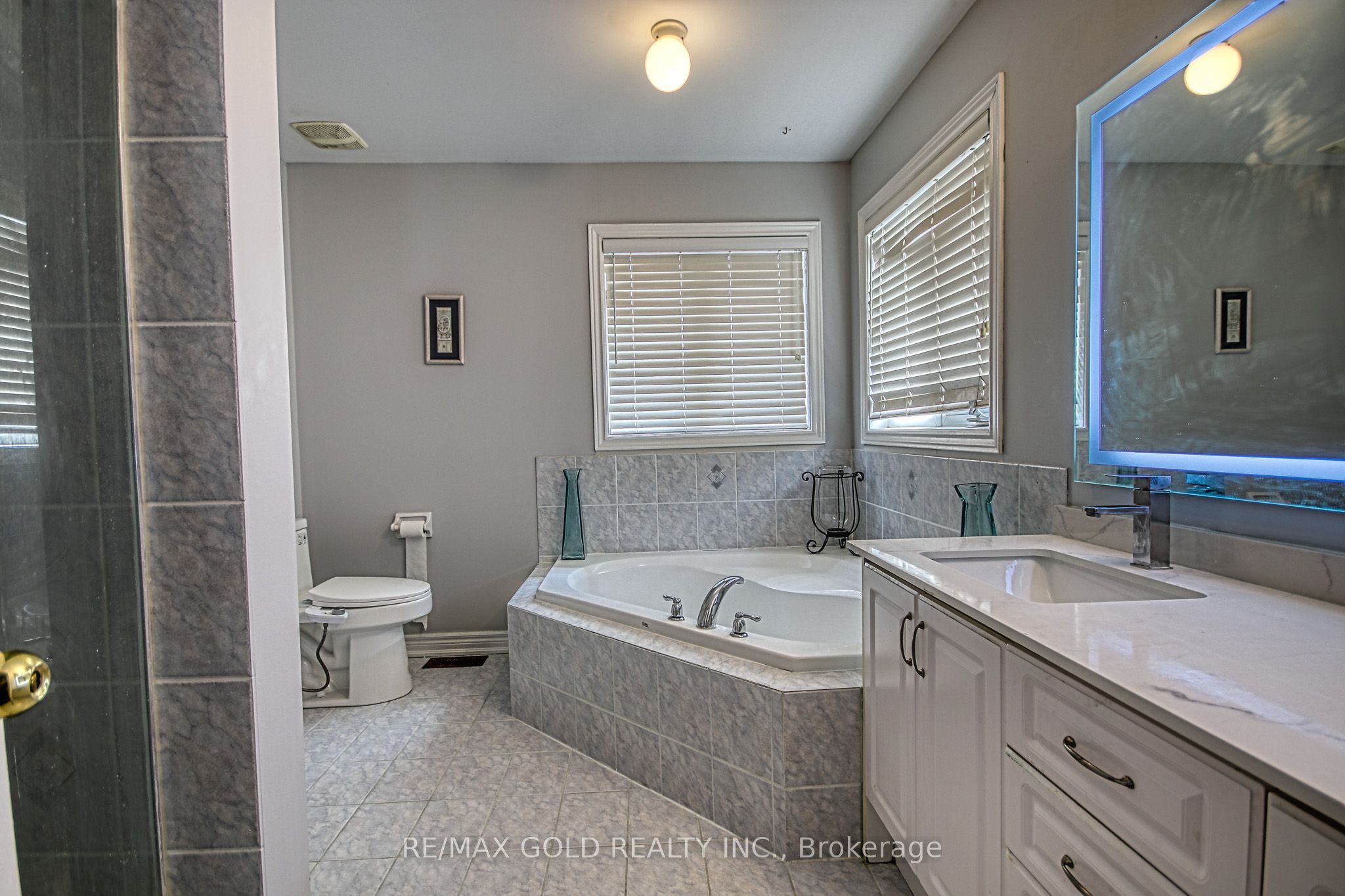 3428 Erin Centre Boulevard Property Photo 27