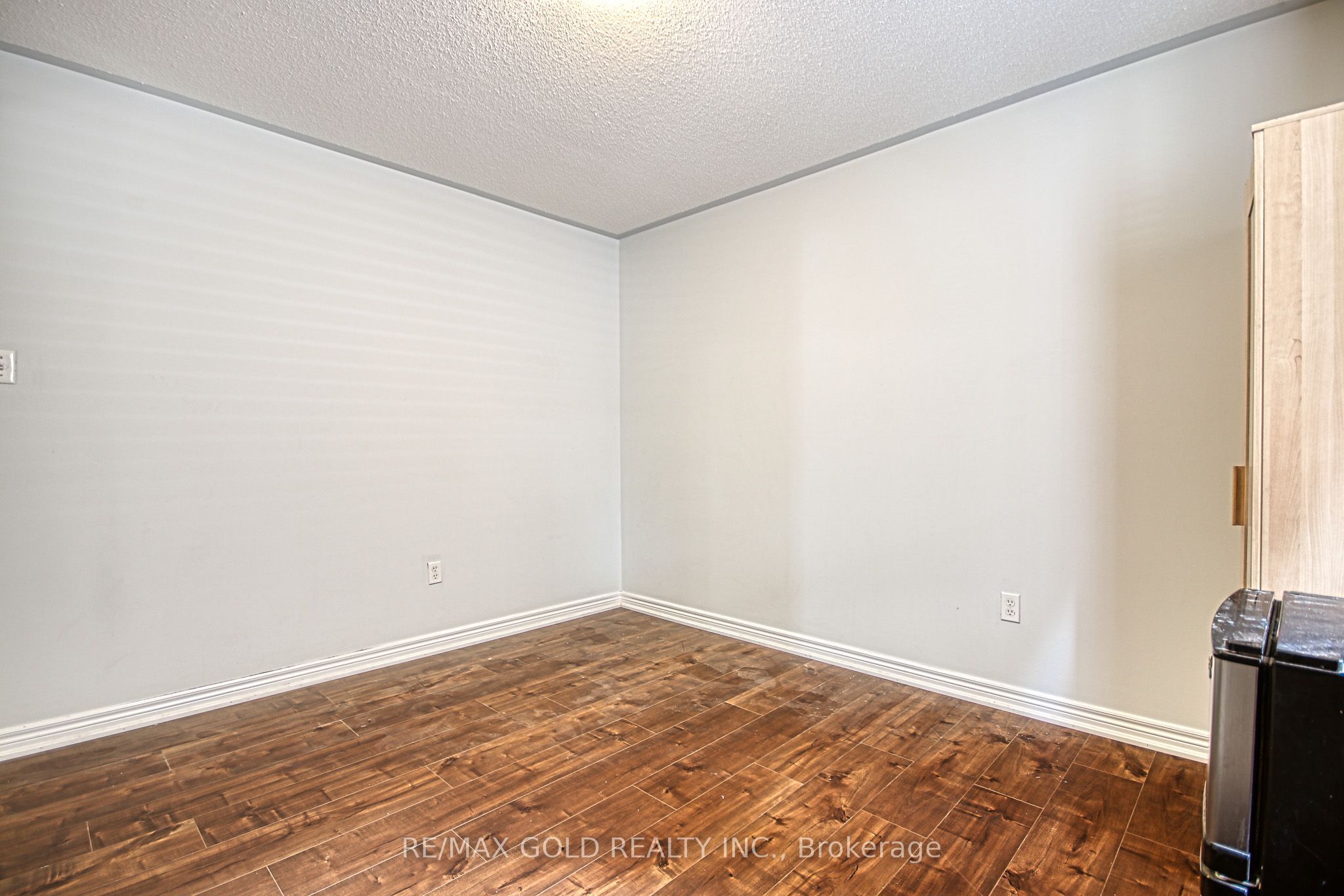 3428 Erin Centre Boulevard Property Photo 34