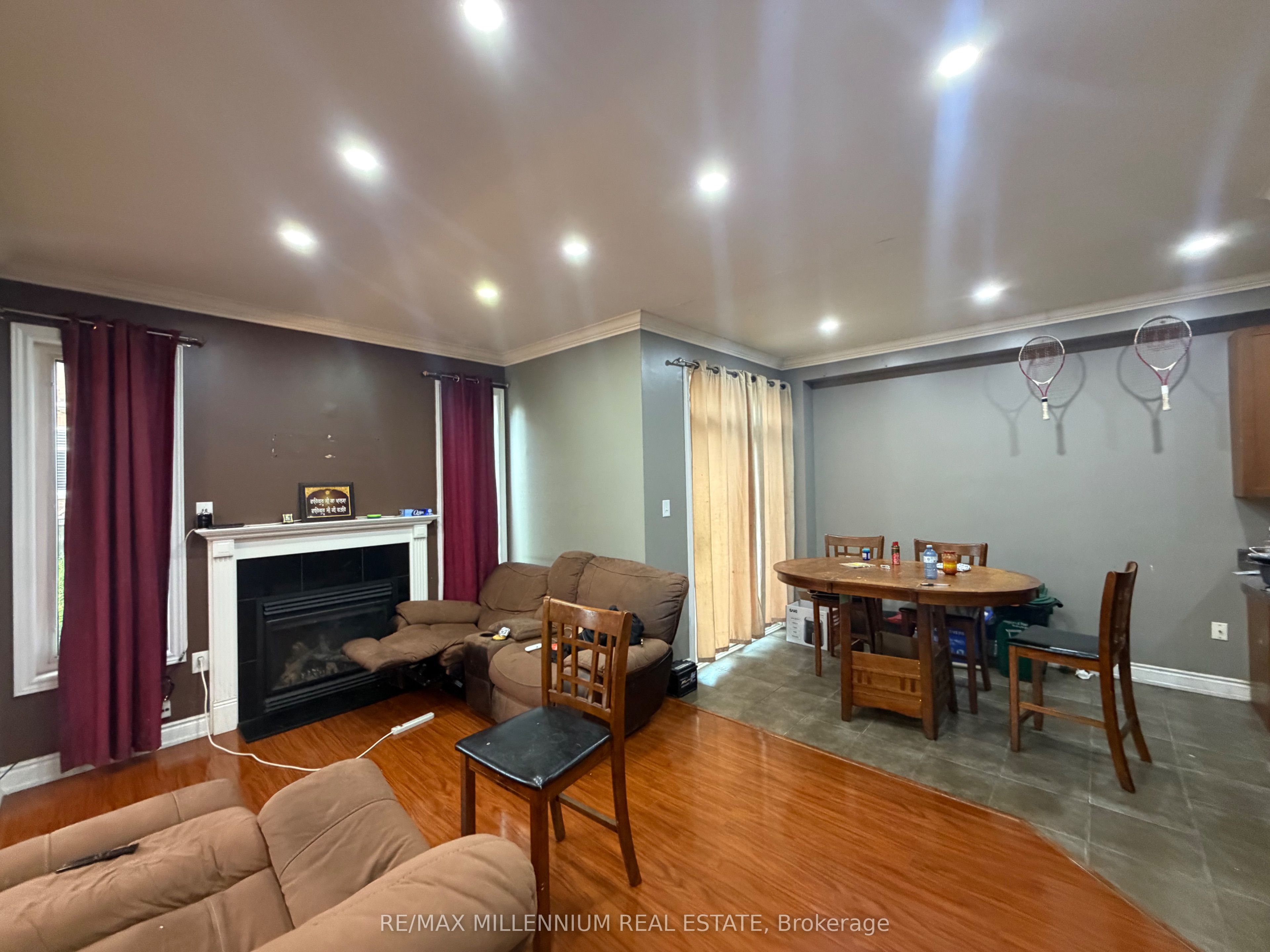 33 Nomad Crescent Upper Property Photo 7