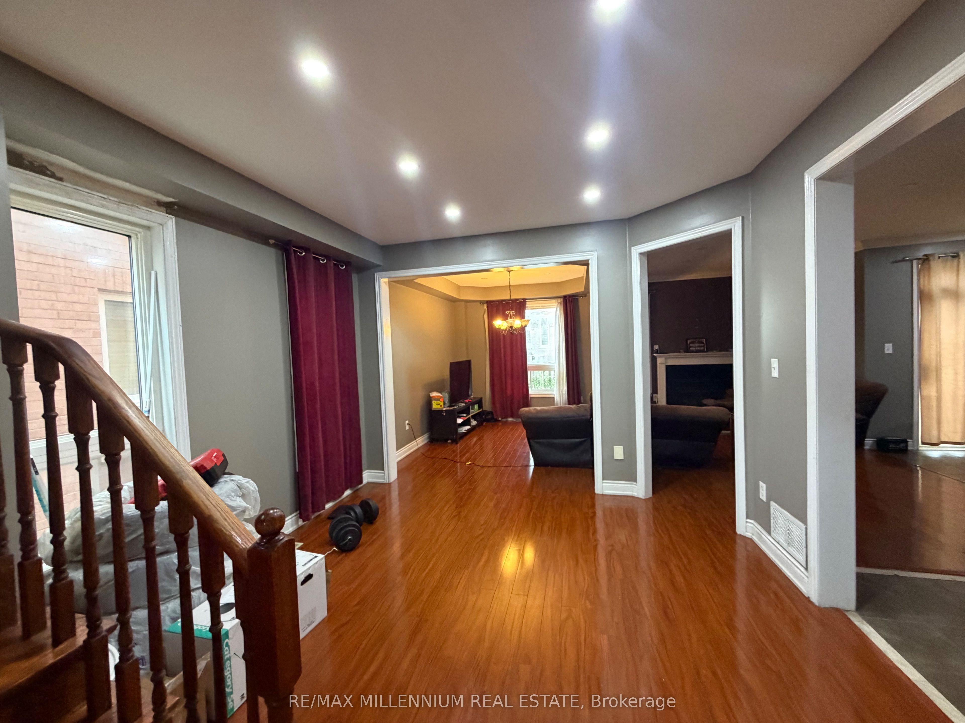 33 Nomad Crescent Upper Property Photo 9