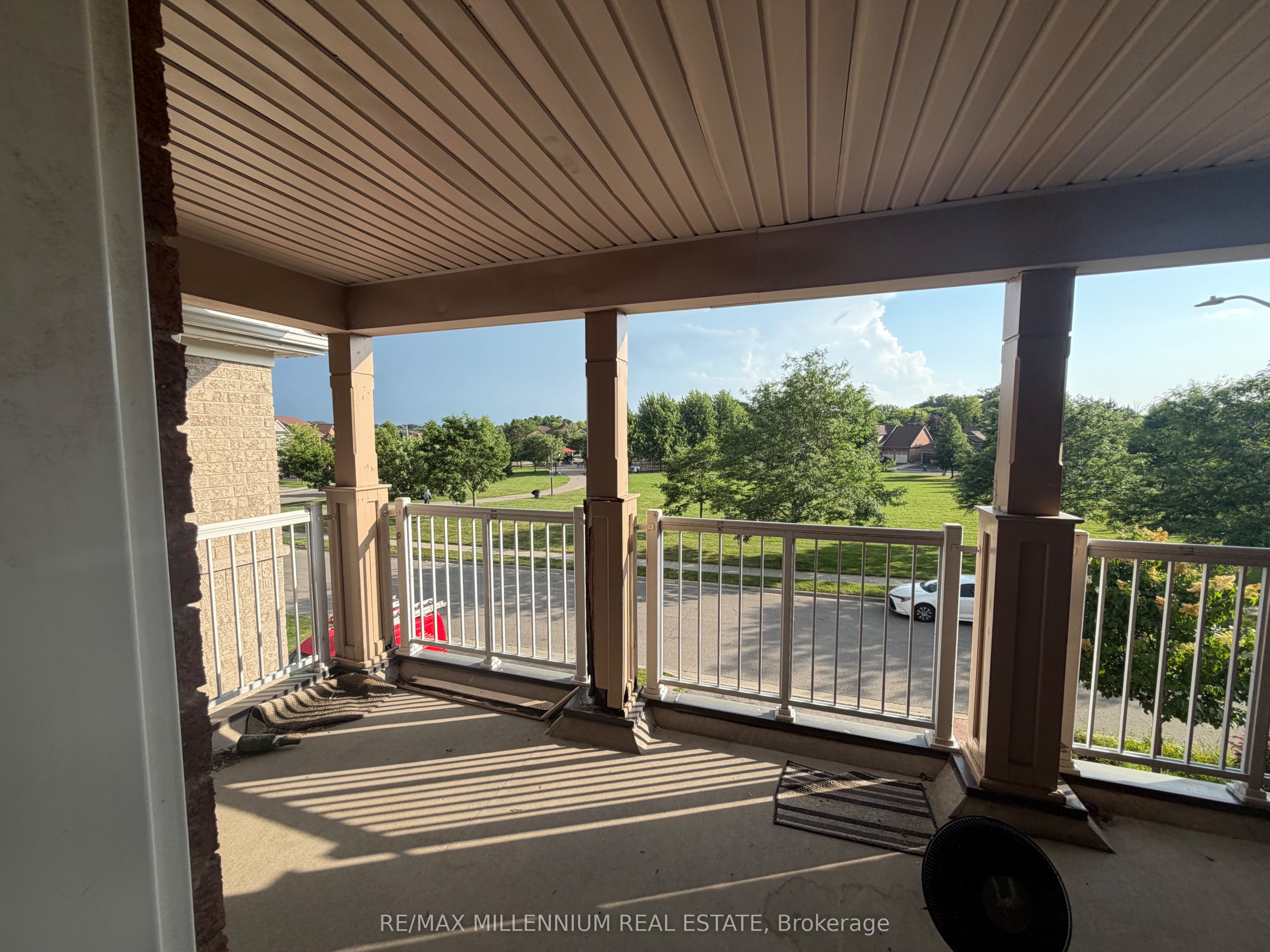 33 Nomad Crescent Upper Property Photo 11