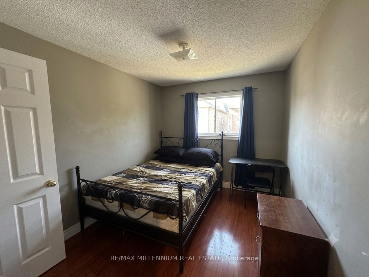 33 Nomad Crescent Upper Property Photo 14