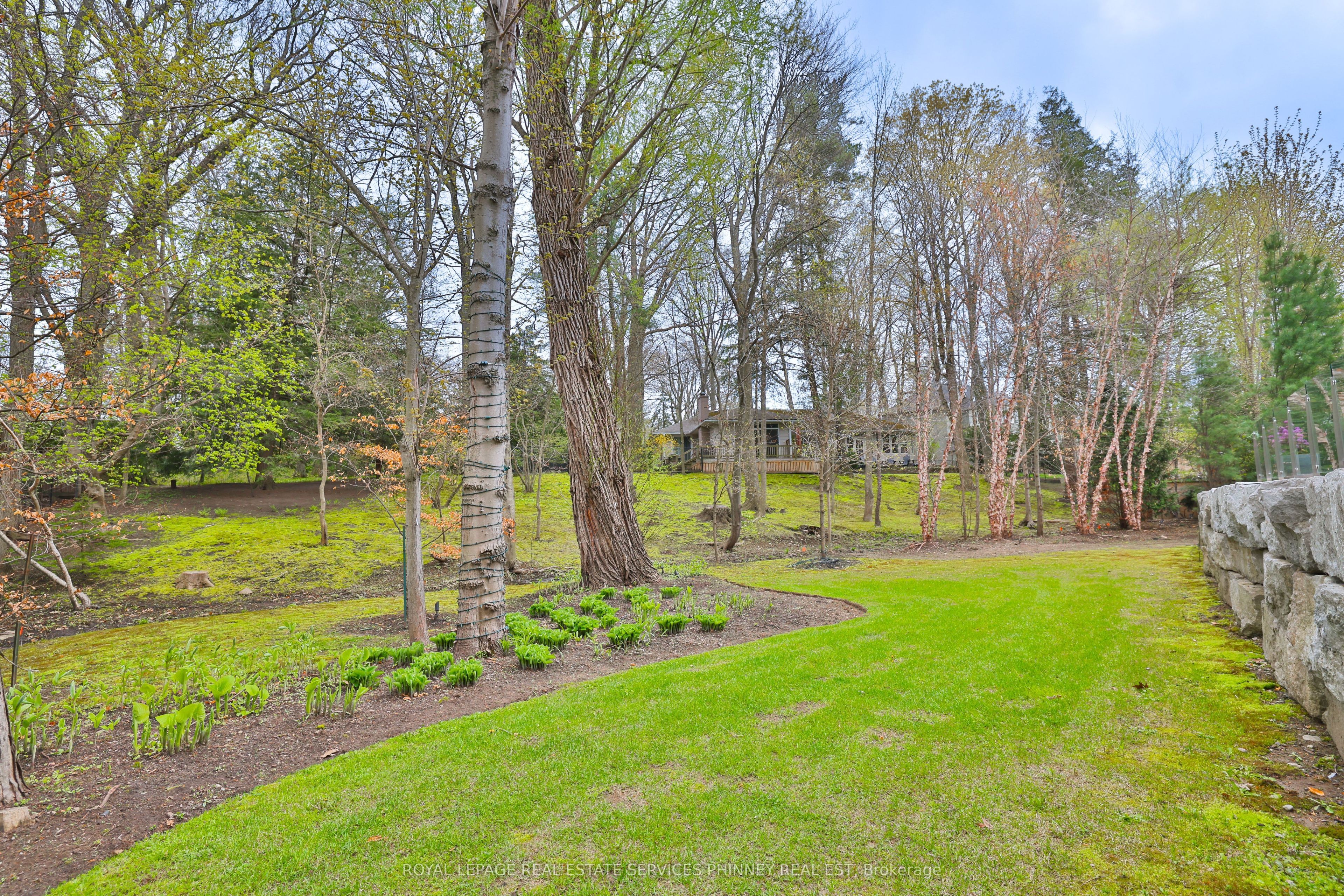1102 Crestview Street Property Photo 49