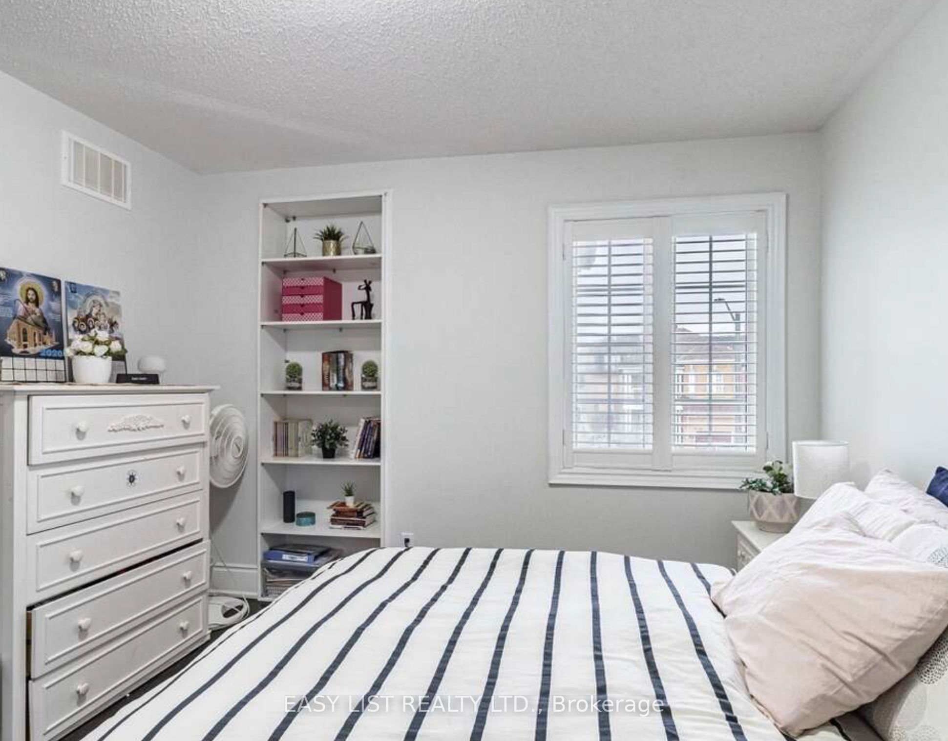 3562 Aquinas Avenue Property Photo 8
