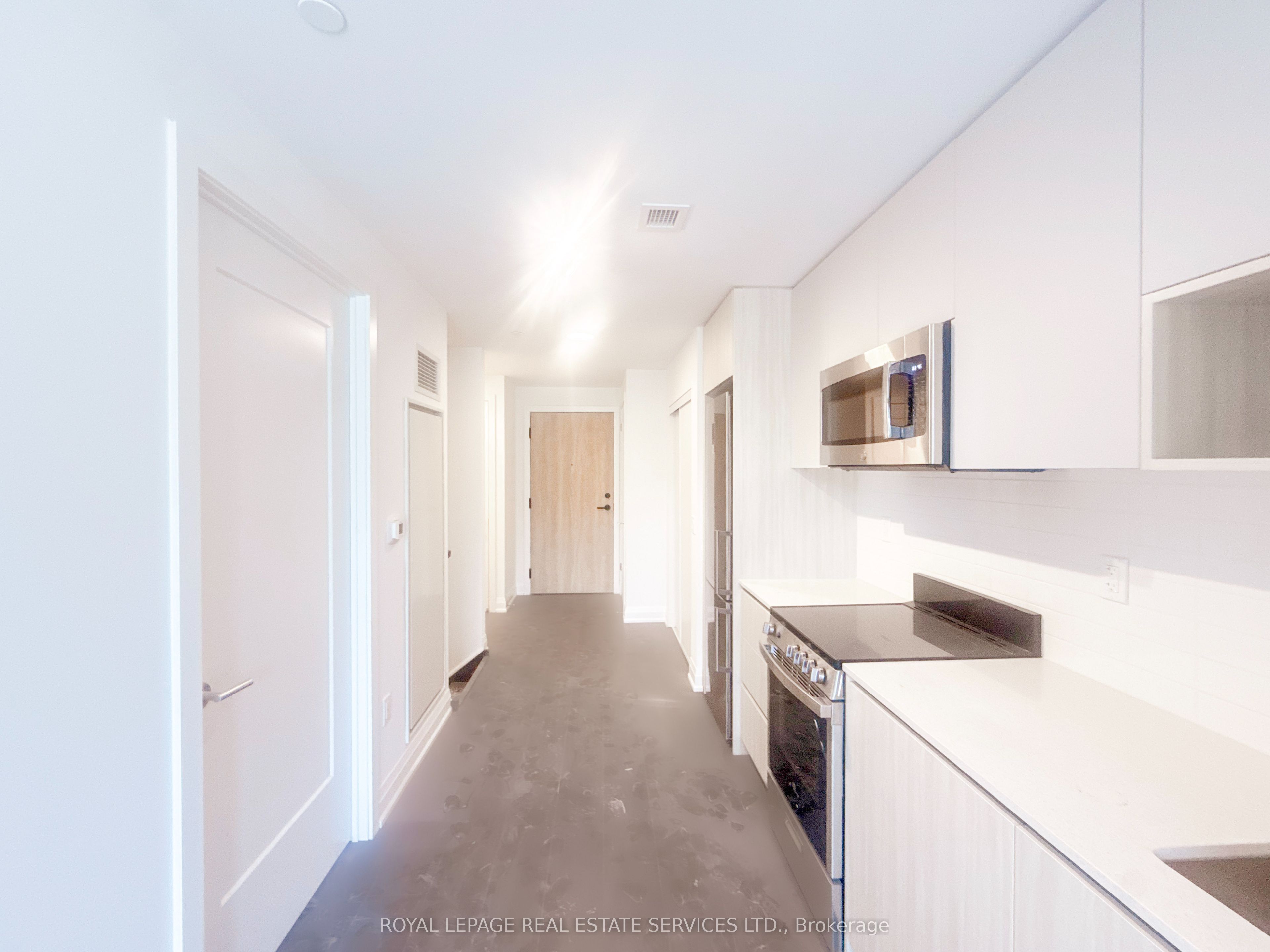 799 The Queensway 105 Upper Property Photo 7