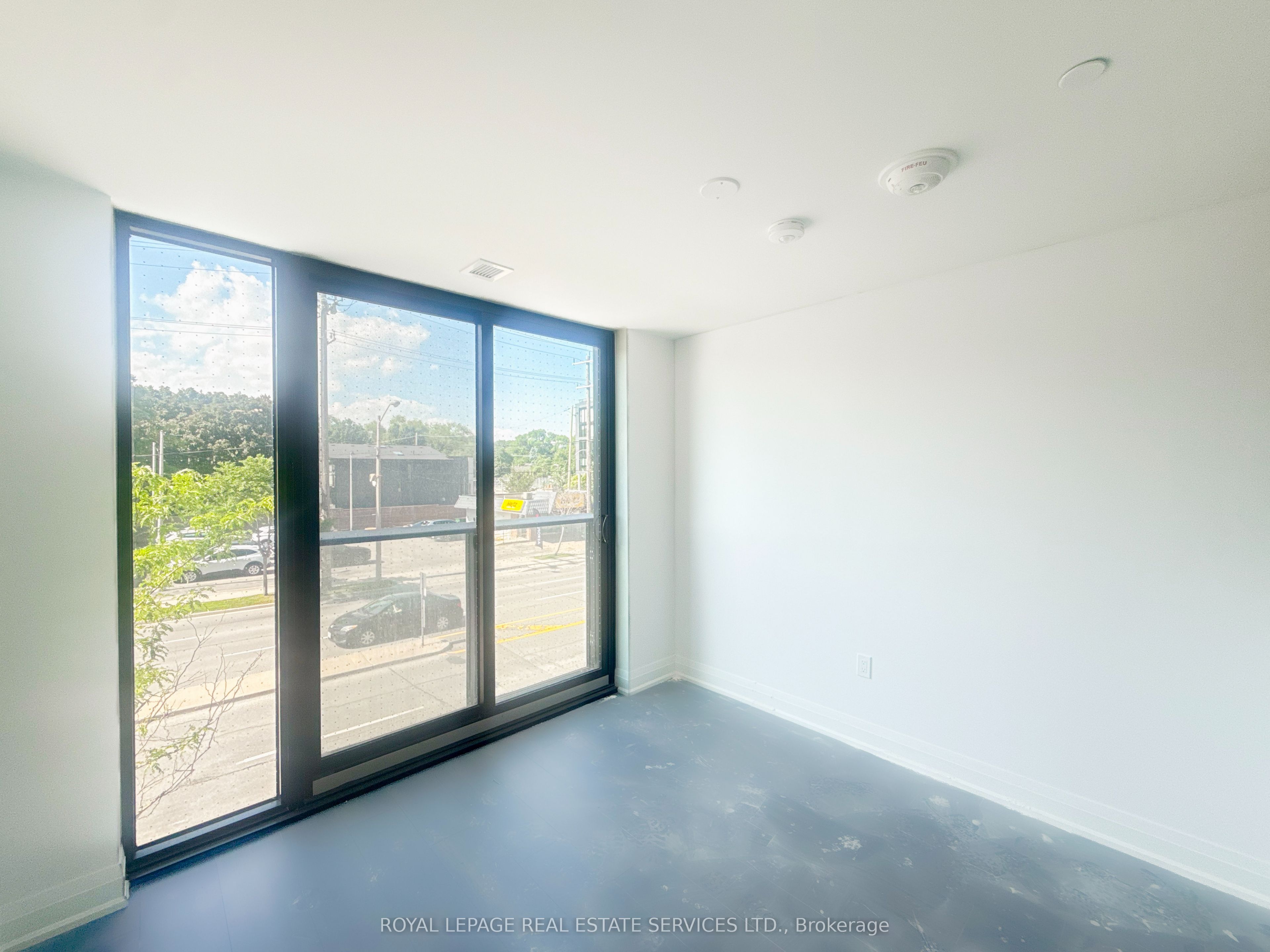 799 The Queensway 105 Upper Property Photo 8