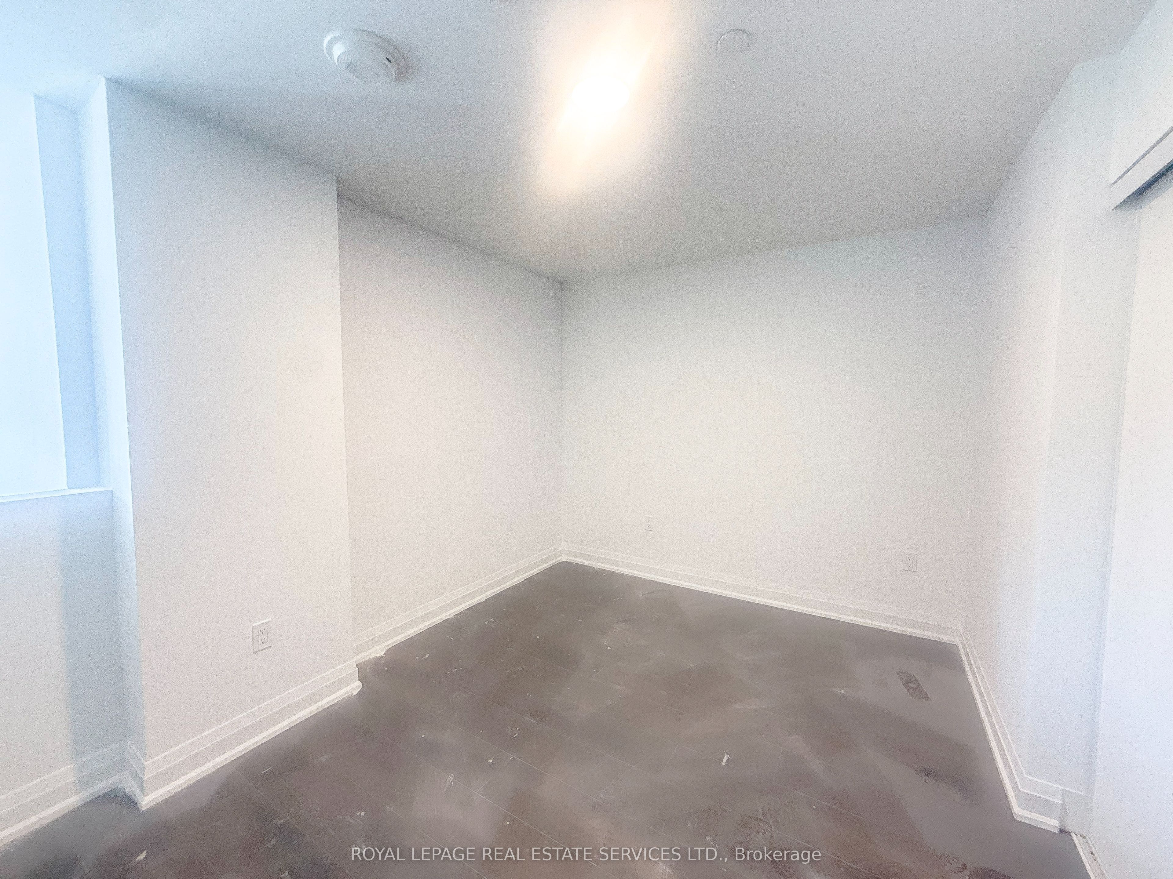 799 The Queensway 105 Upper Property Photo 14