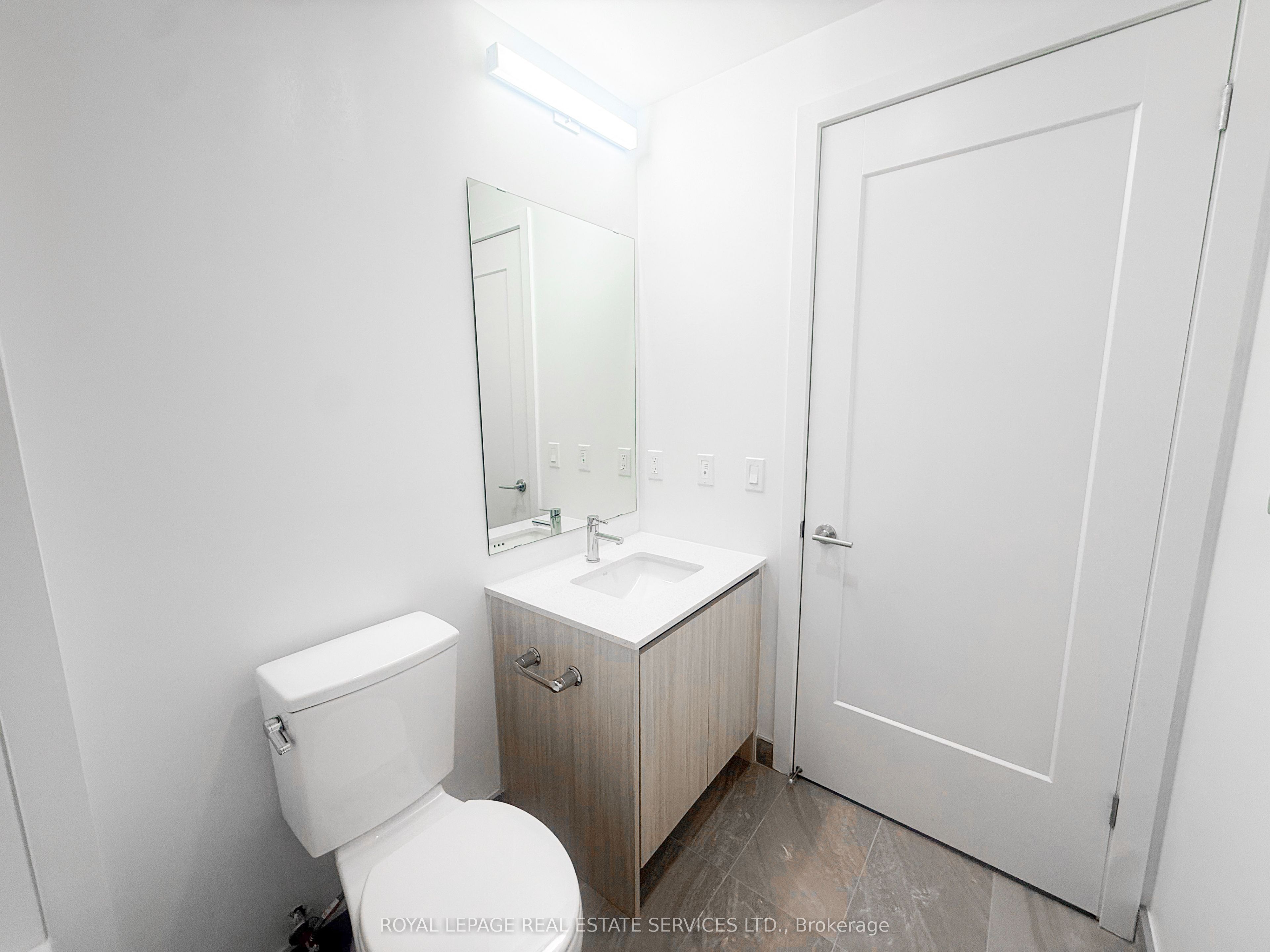 799 The Queensway 105 Upper Property Photo 19