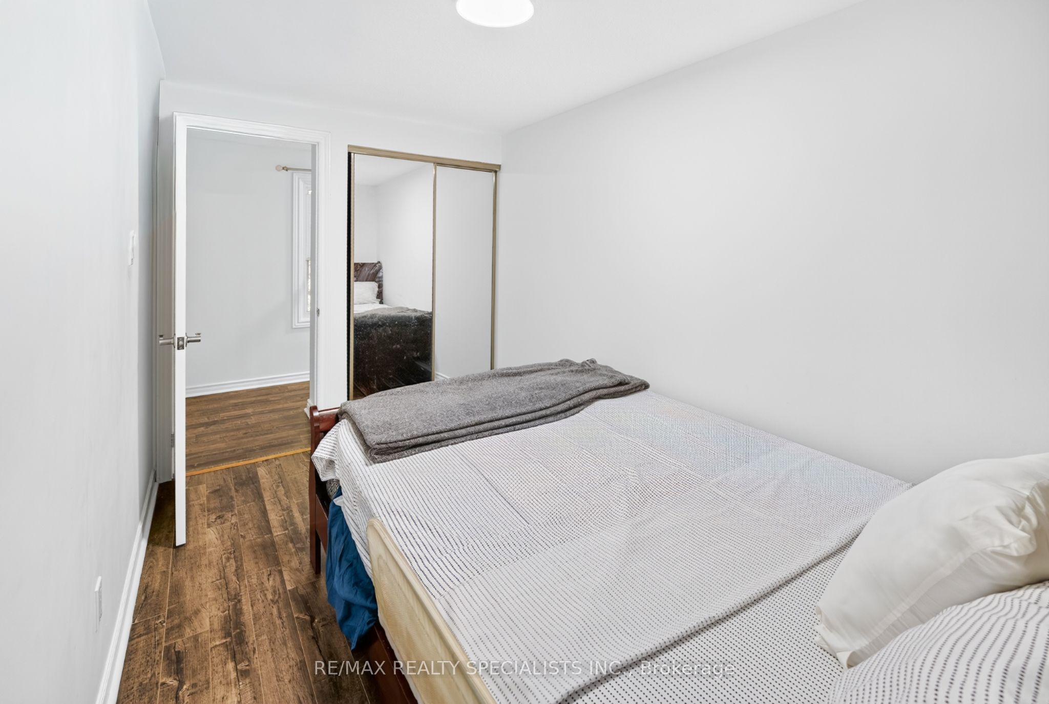 24 Garrison Square Property Photo 21