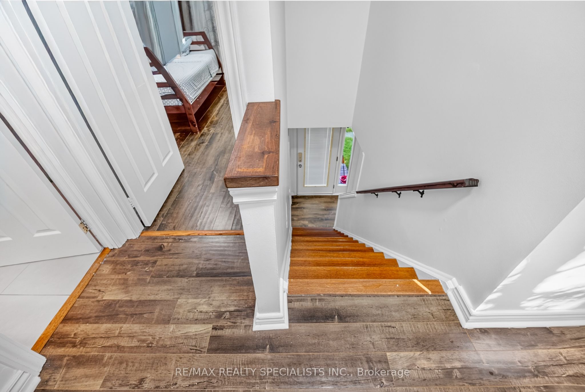 24 Garrison Square Property Photo 28