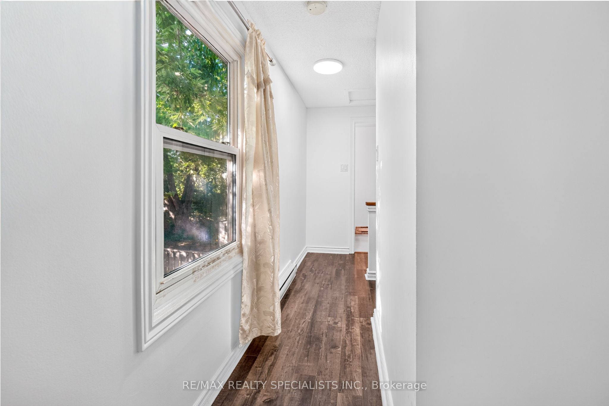 24 Garrison Square Property Photo 29