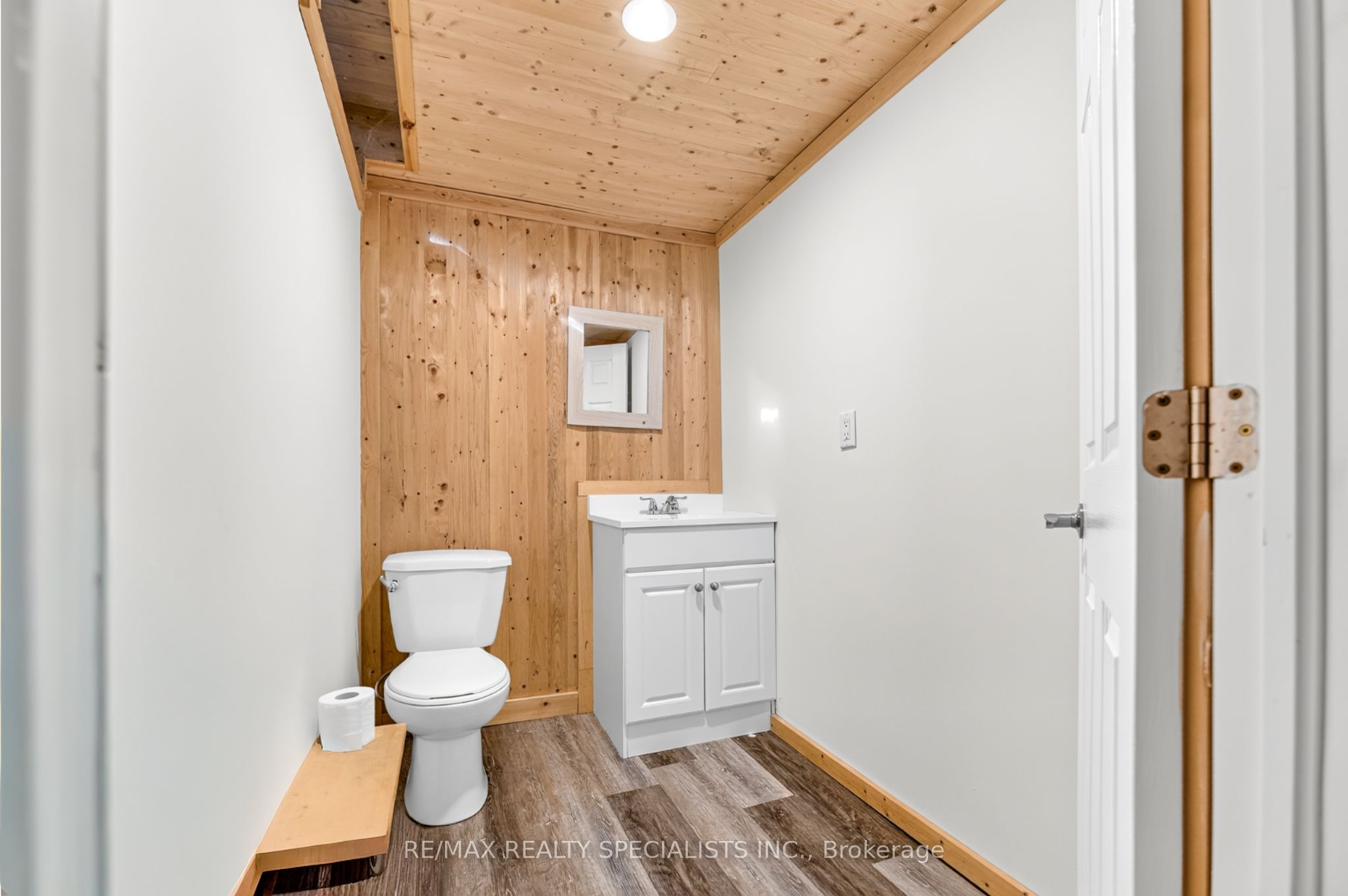 24 Garrison Square Property Photo 32