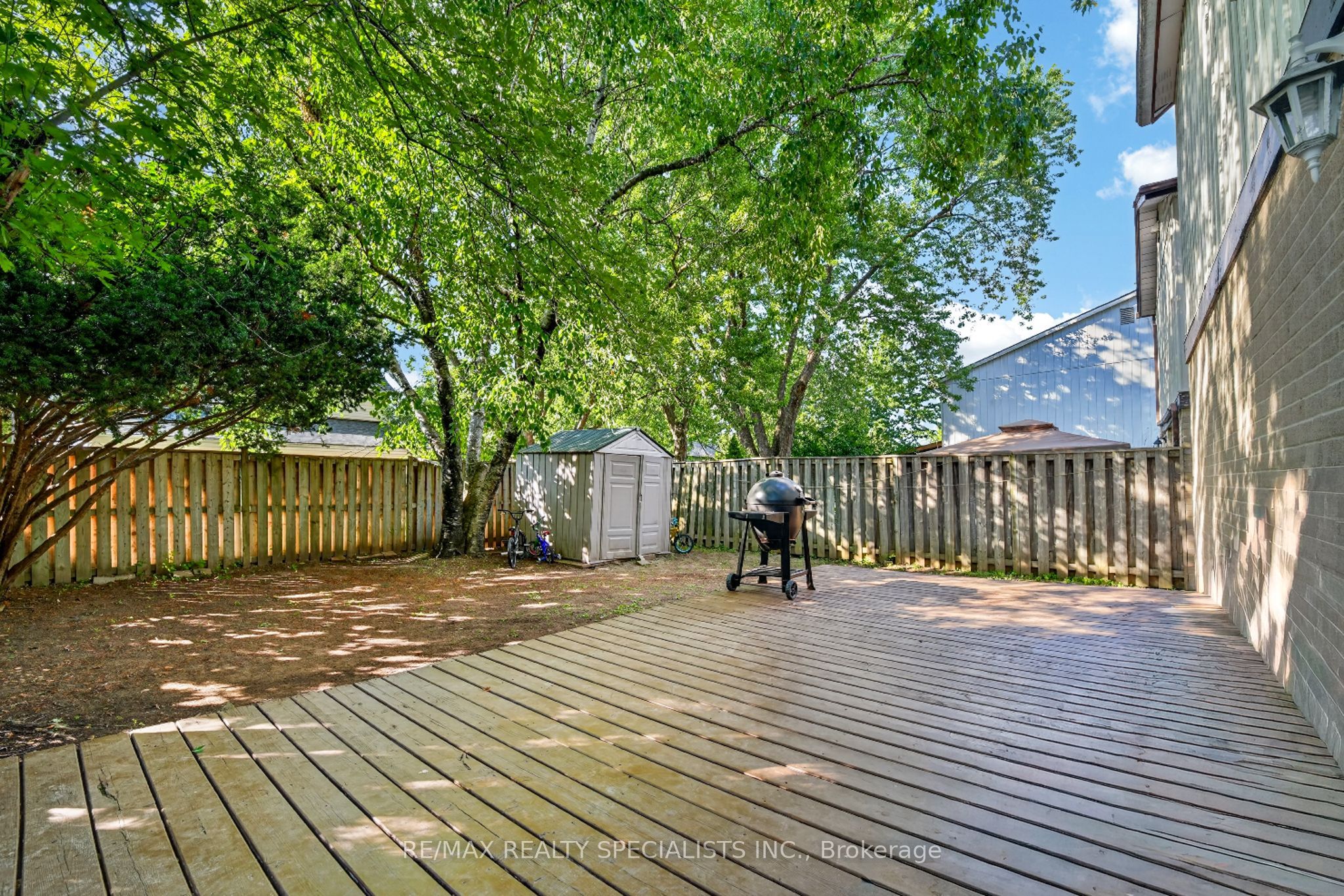 24 Garrison Square Property Photo 42