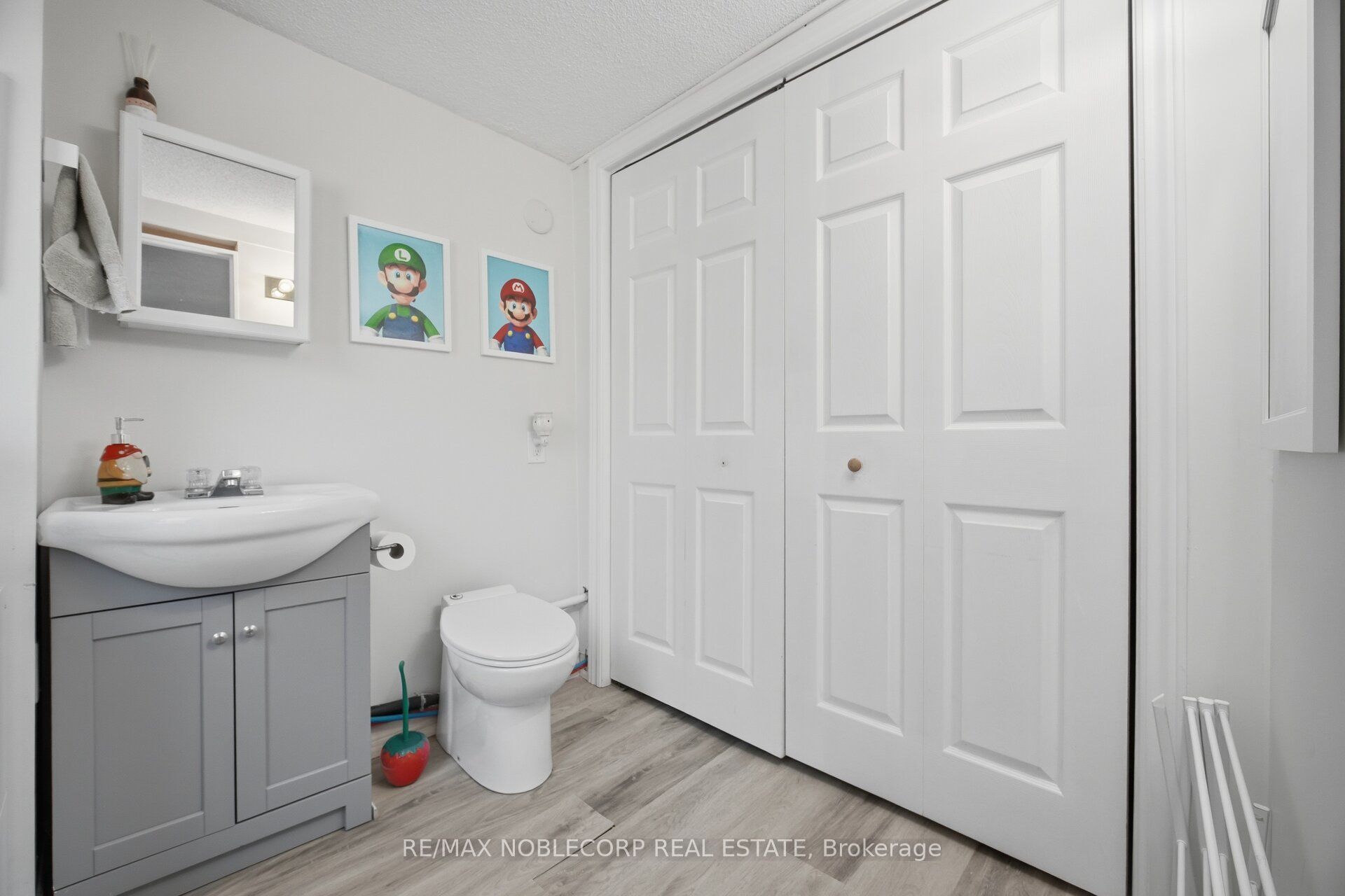 262 Pine Street Property Photo 21