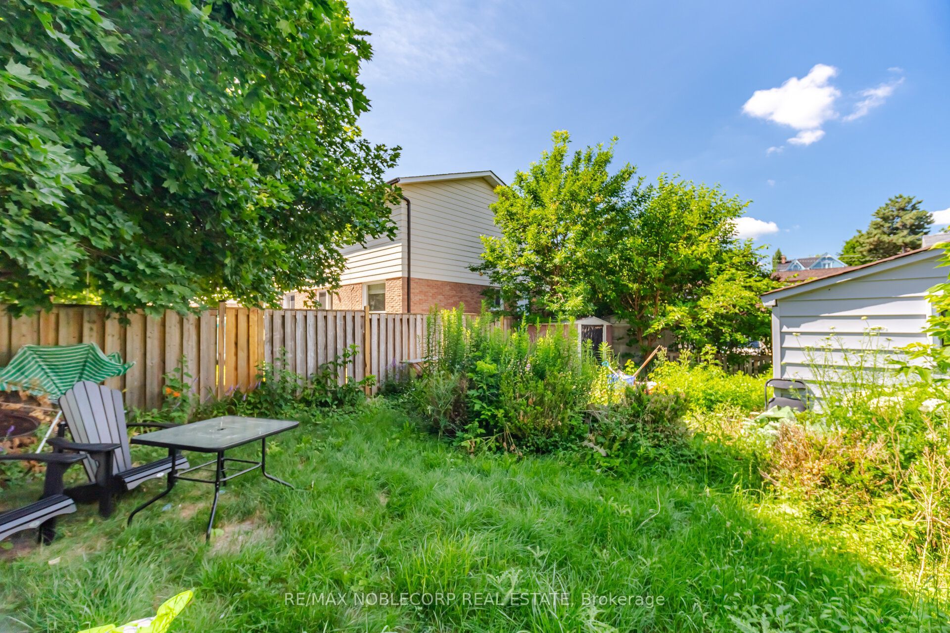262 Pine Street Property Photo 29