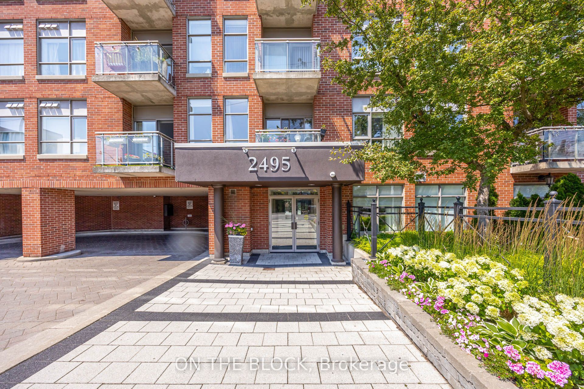 2495 Dundas Street W 107 Property Photo 1