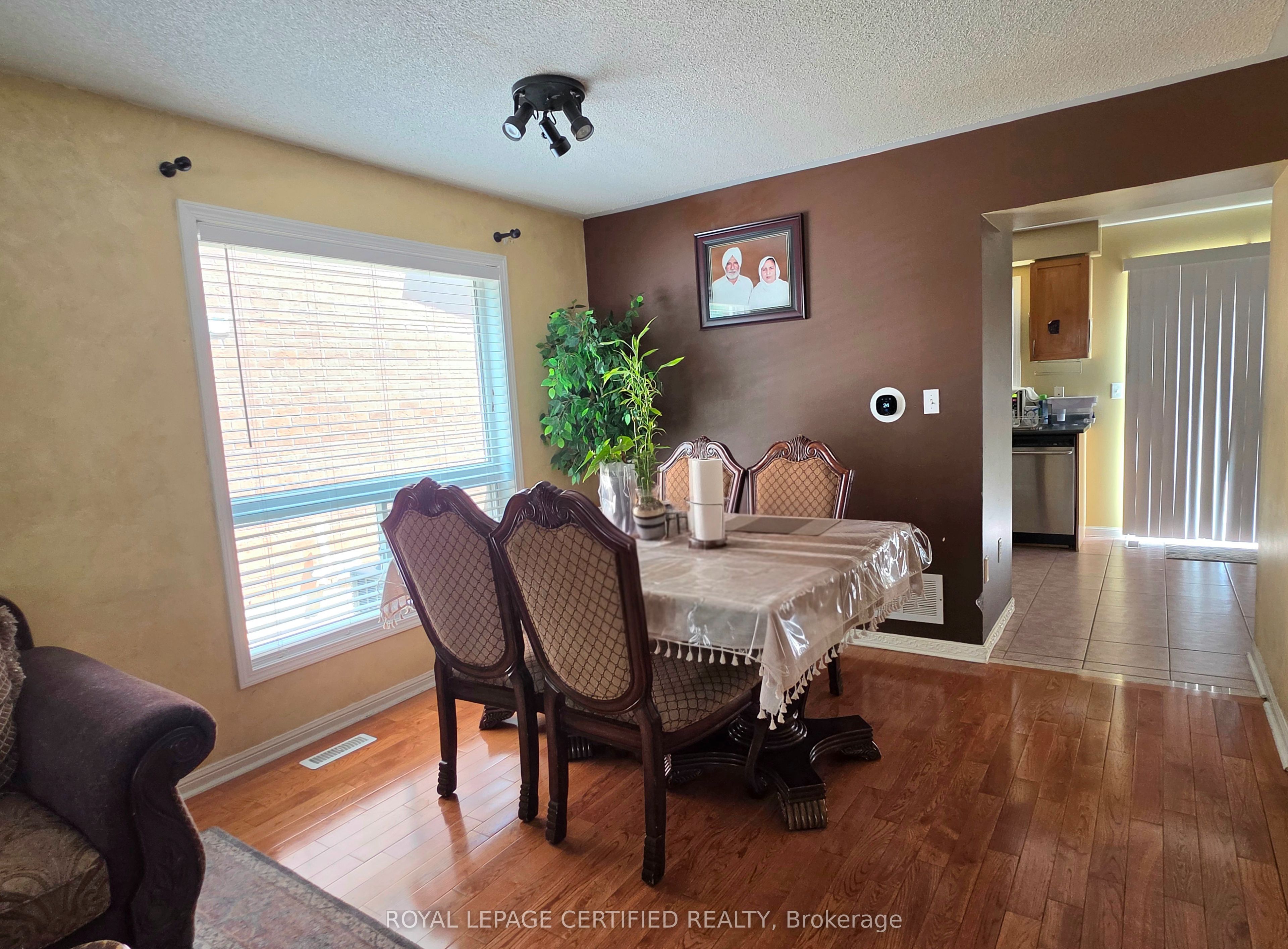 7 Penn Drive Property Photo 2