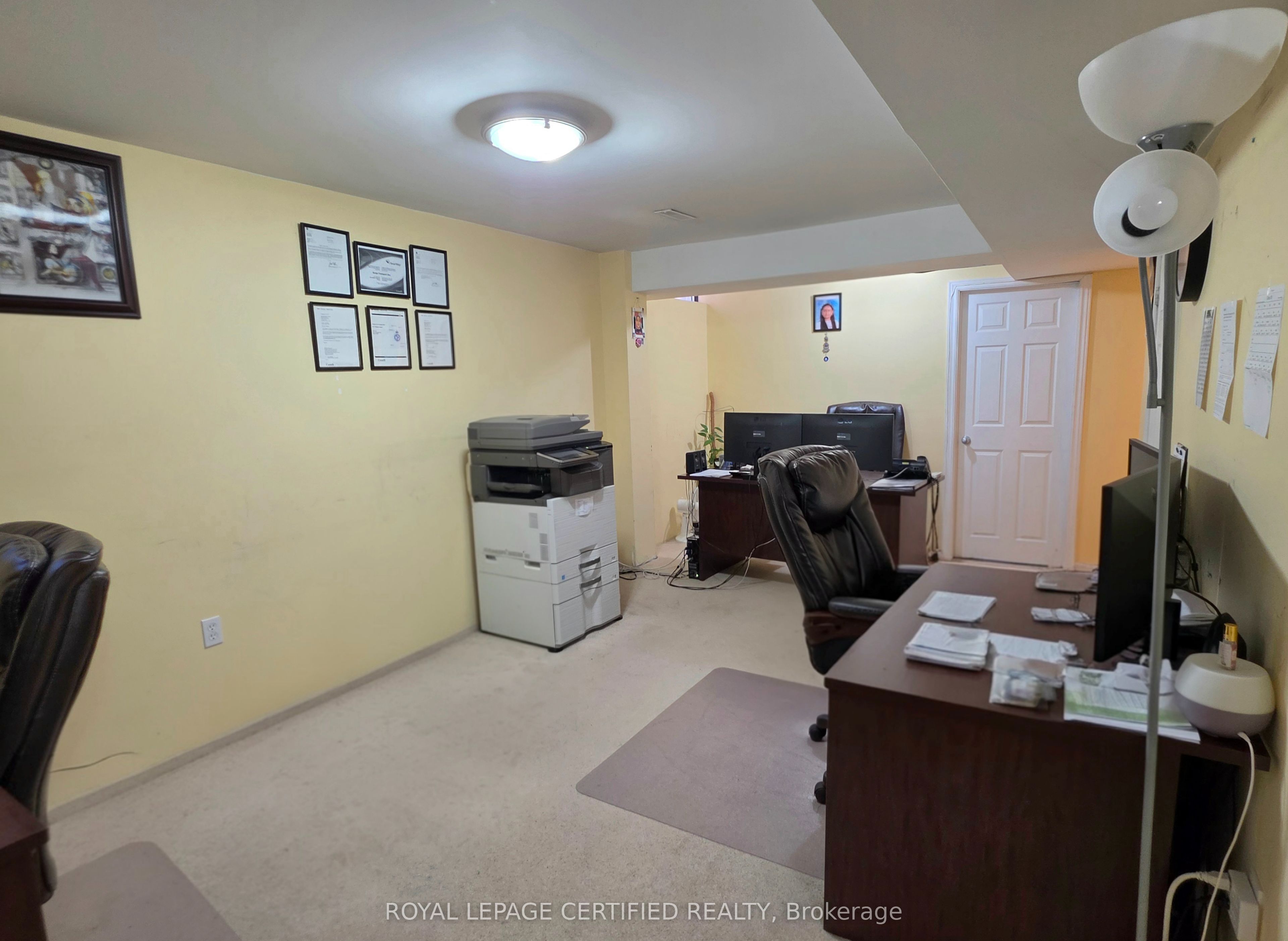 7 Penn Drive Property Photo 6