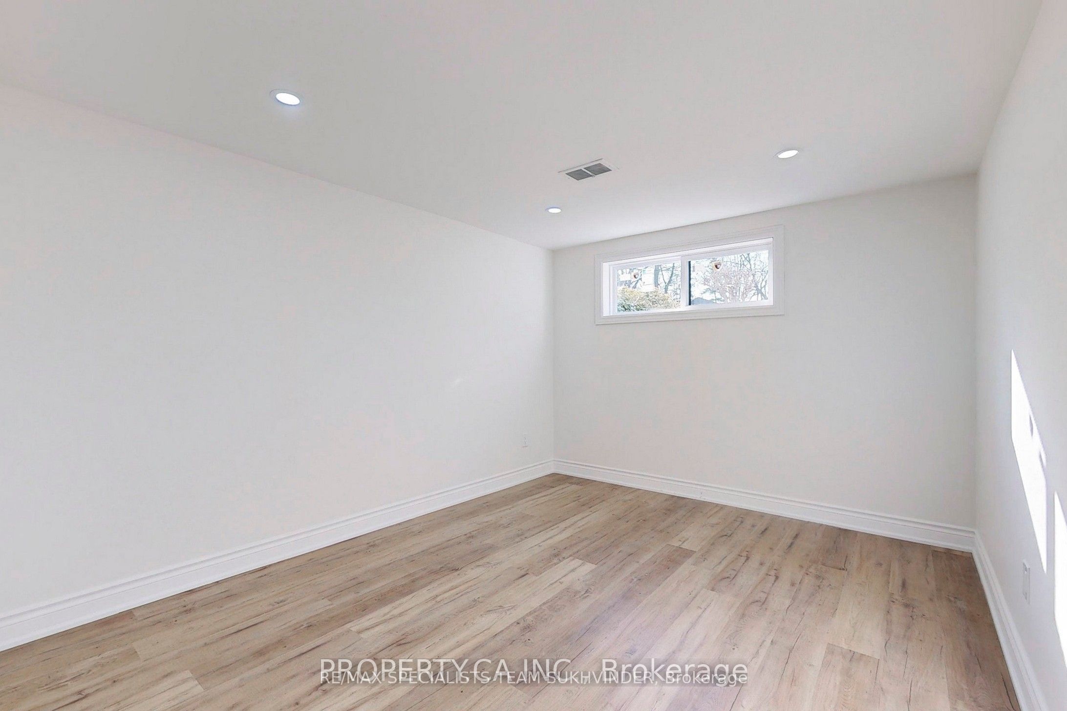 80 Cynthia Road Lower Property Photo 11