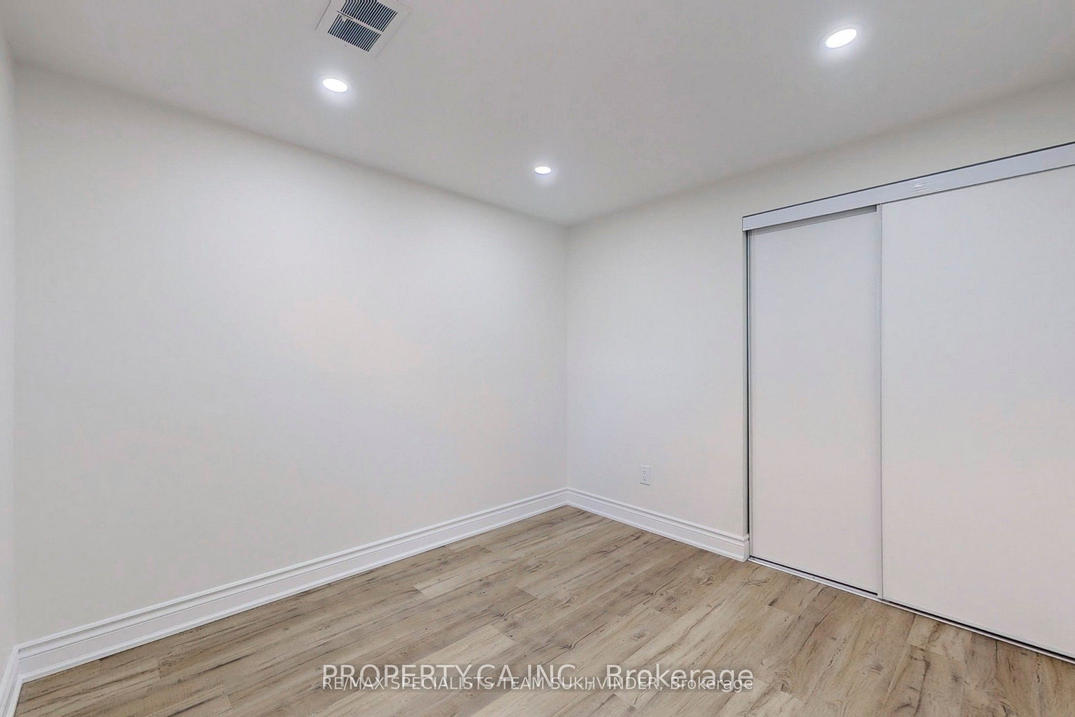 80 Cynthia Road Lower Property Photo 14