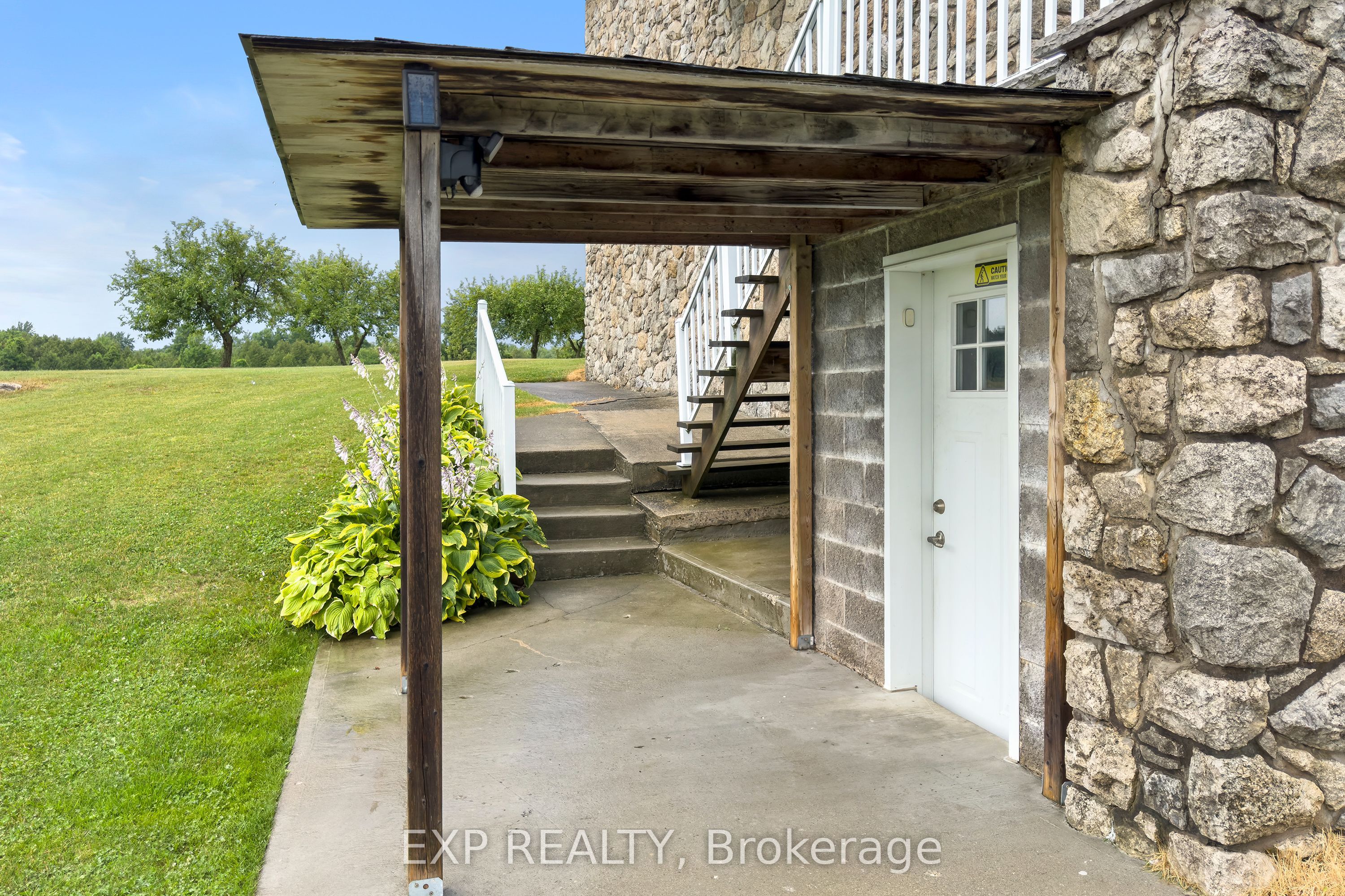 11677 Regional Rd 25 Property Photo 34