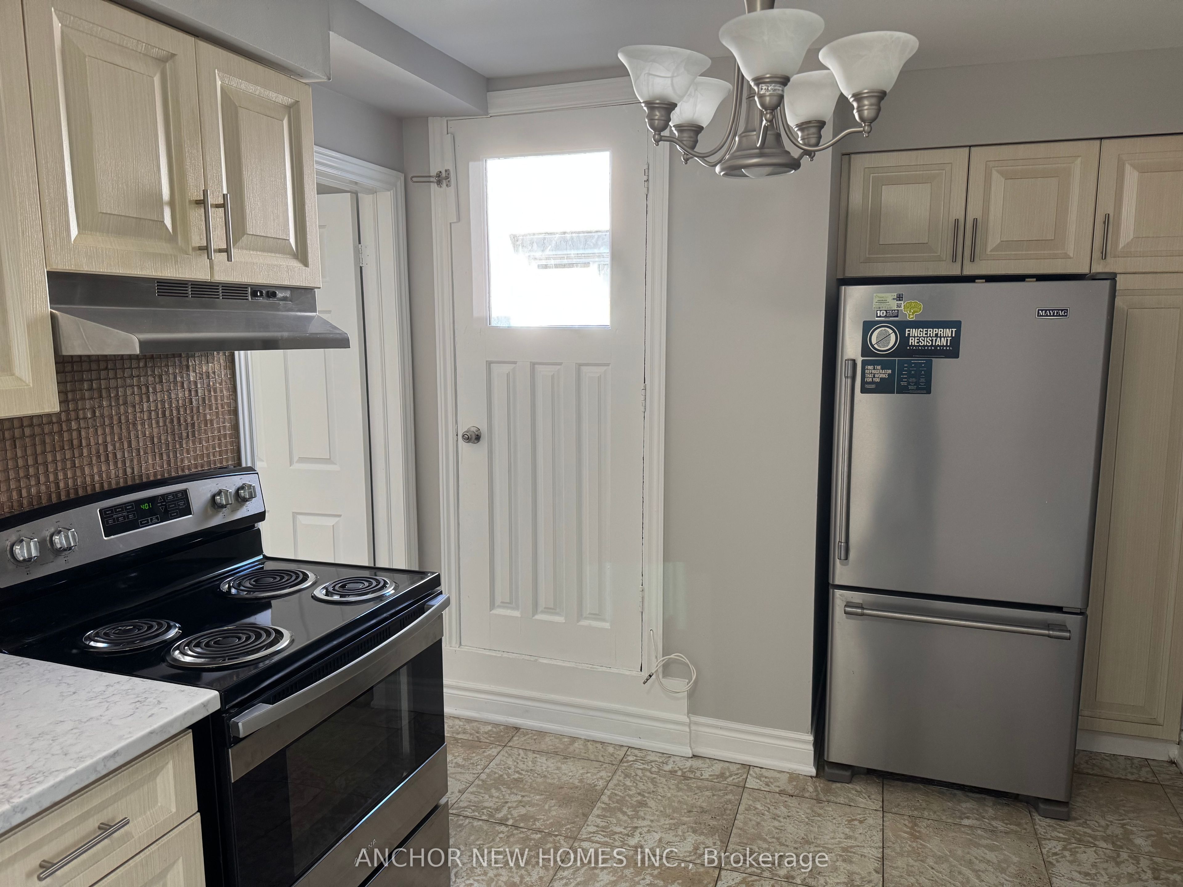 1598 Eglinton Avenue W 2 Property Photo 2