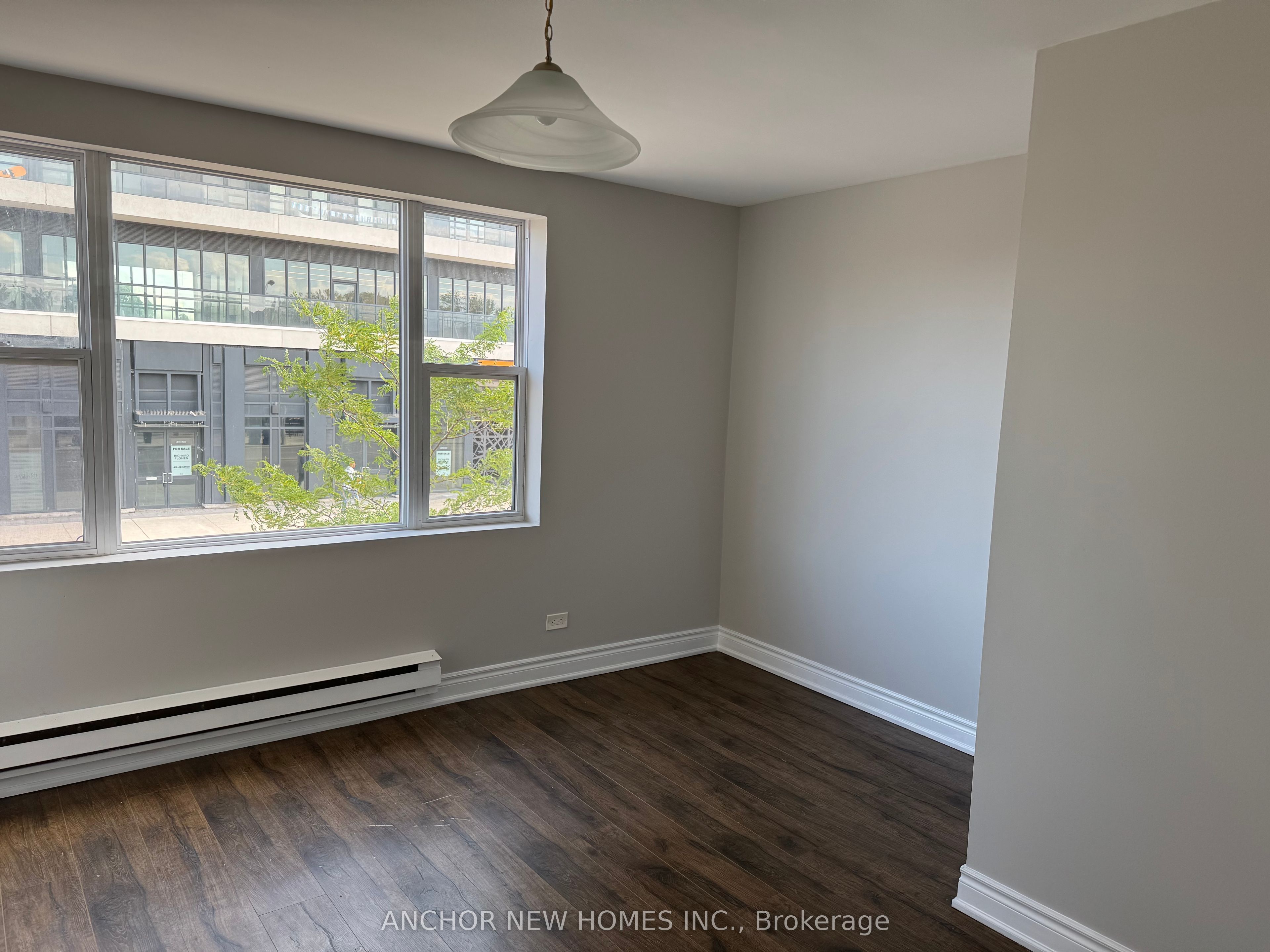 1598 Eglinton Avenue W 2 Property Photo 5
