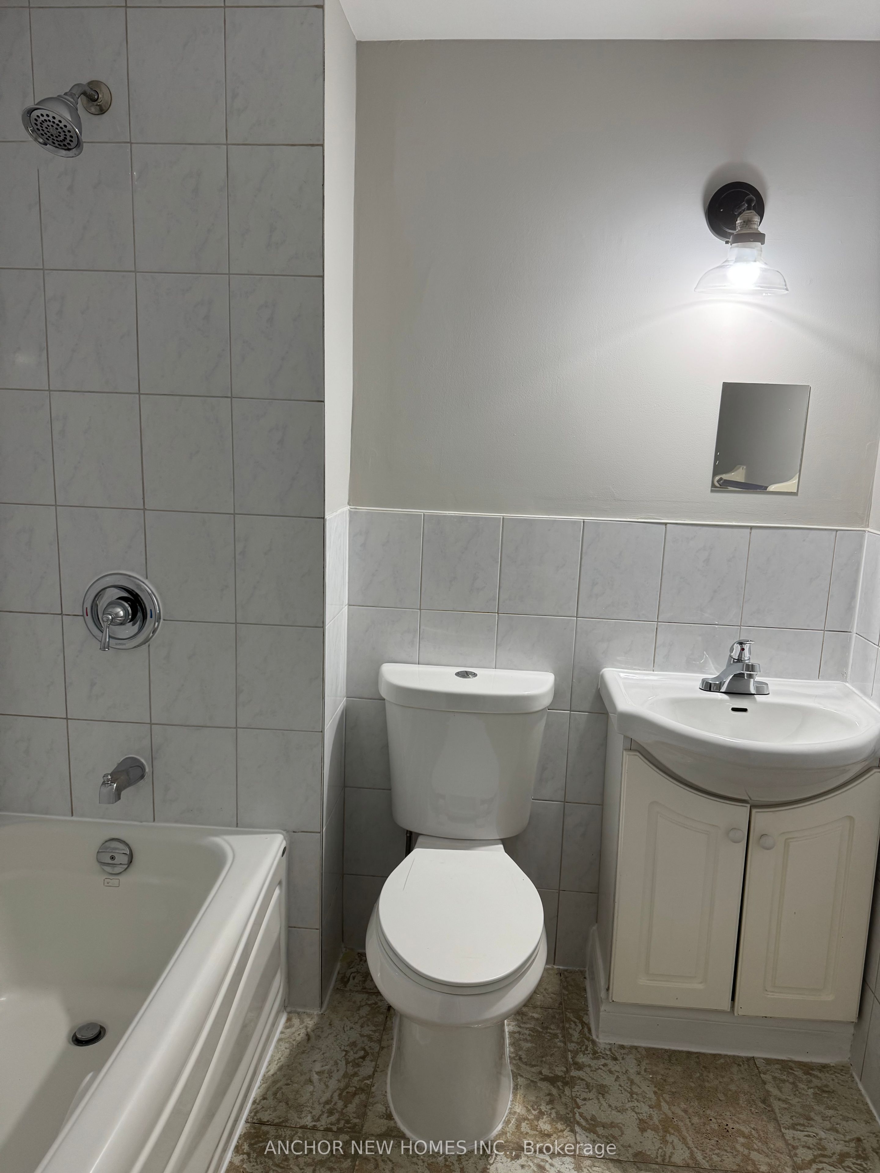 1598 Eglinton Avenue W 2 Property Photo 9