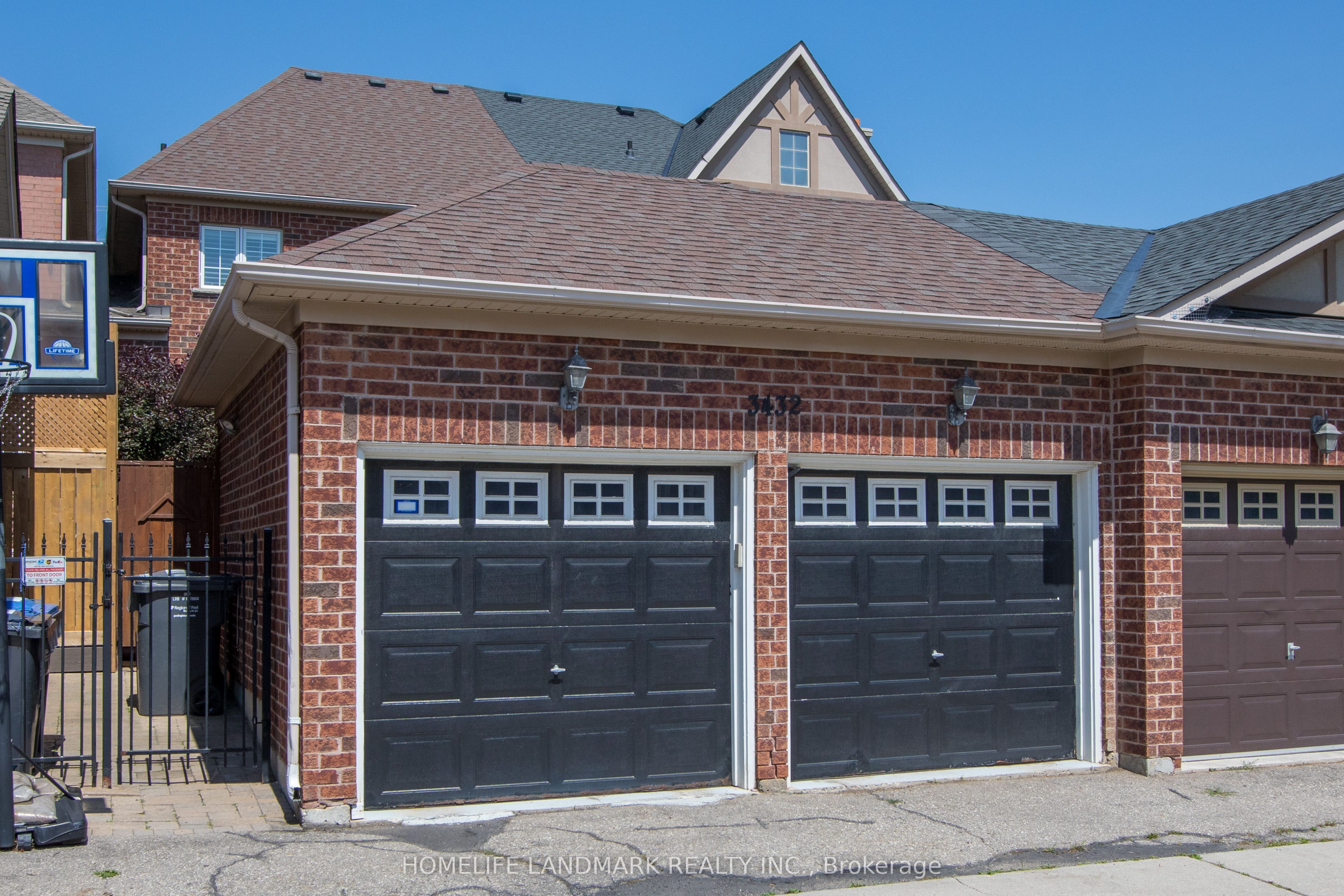 3432 Eglinton Avenue W Property Photo 1