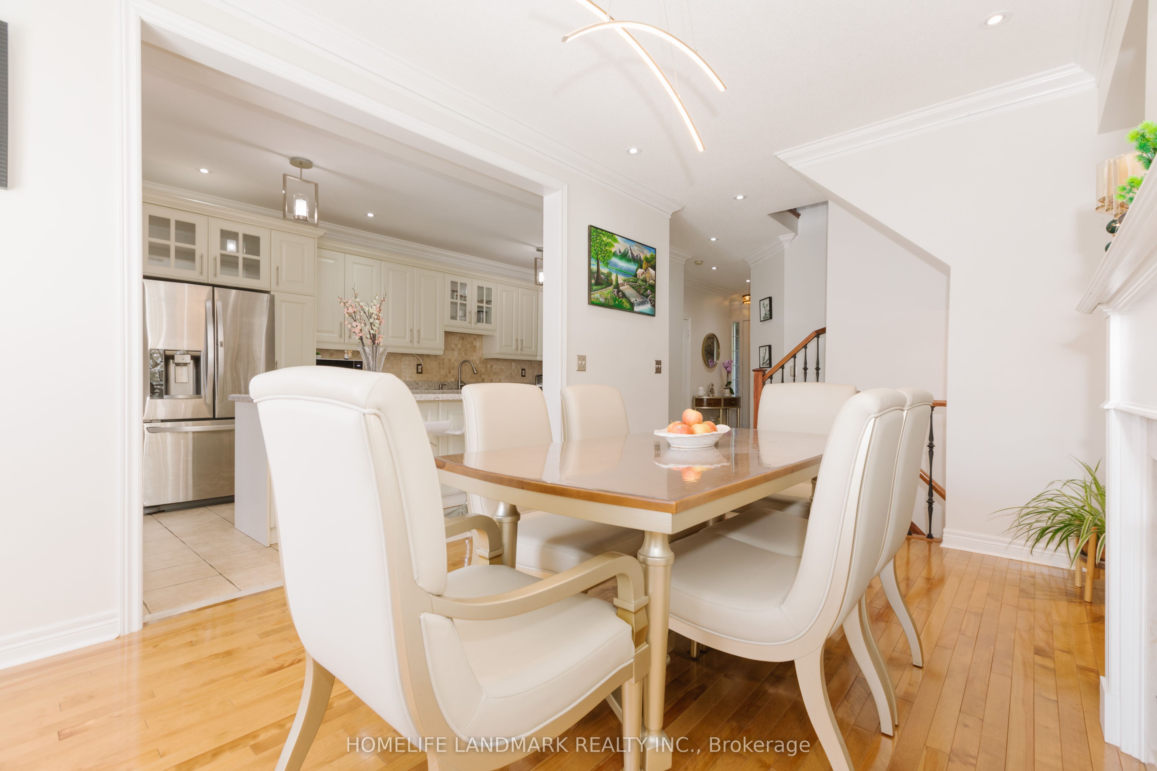 3432 Eglinton Avenue W Property Photo 14