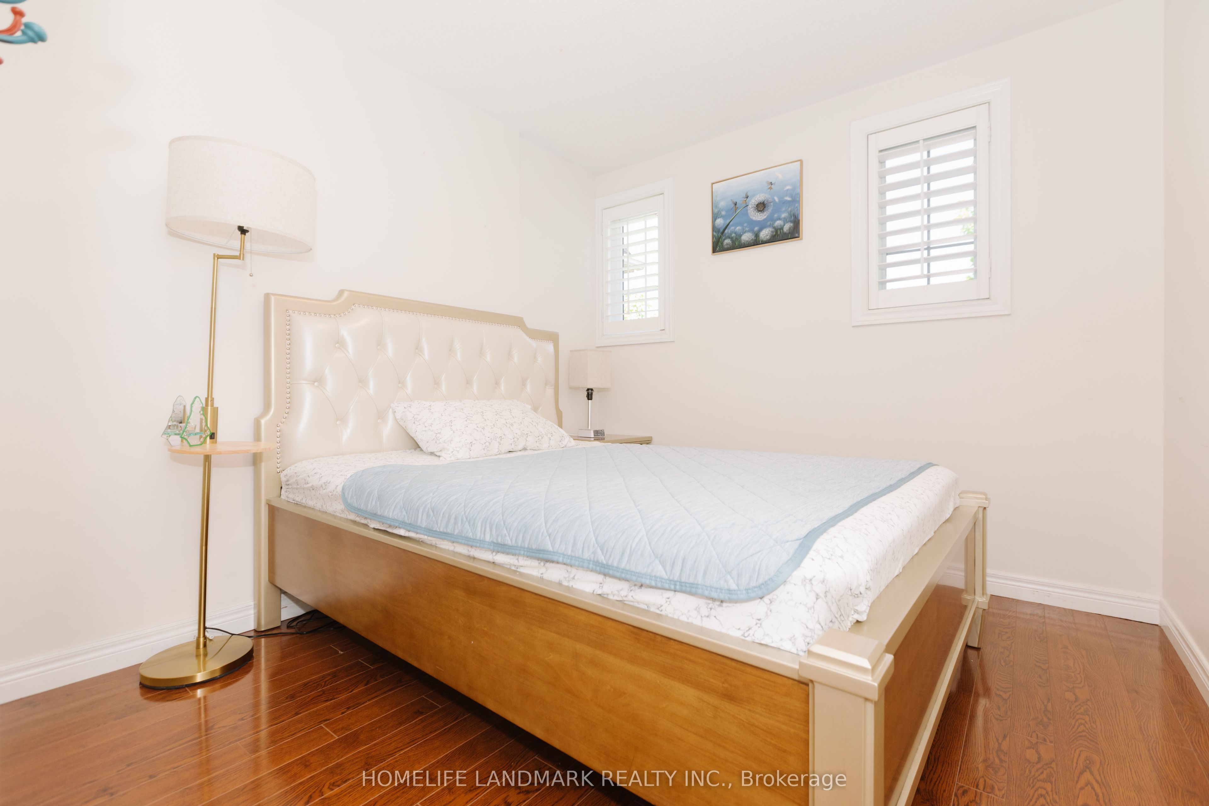 3432 Eglinton Avenue W Property Photo 25