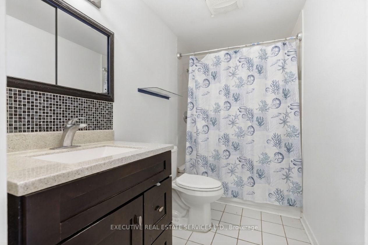 60 Chipwood Crescent Property Photo 8
