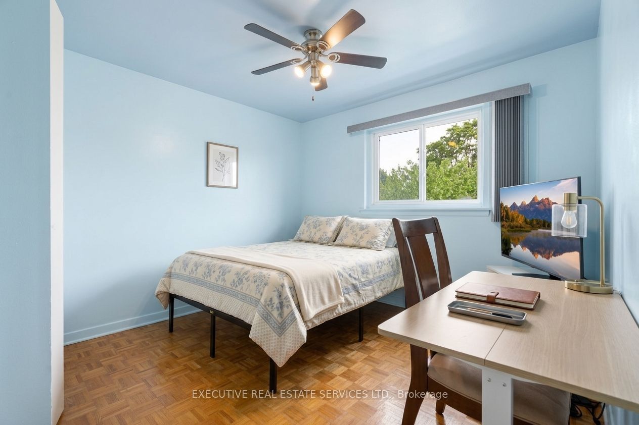 60 Chipwood Crescent Property Photo 9