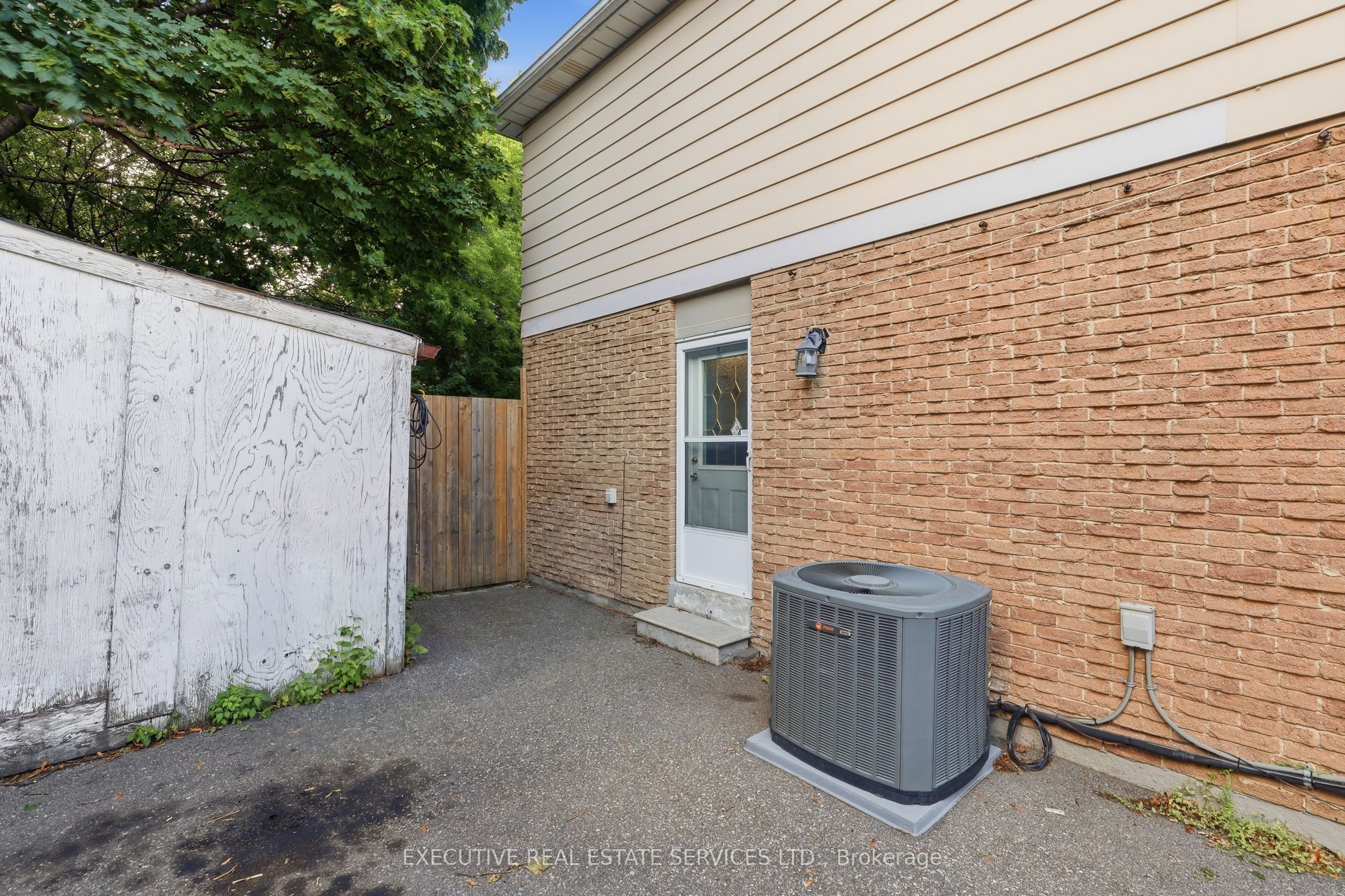 60 Chipwood Crescent Property Photo 14